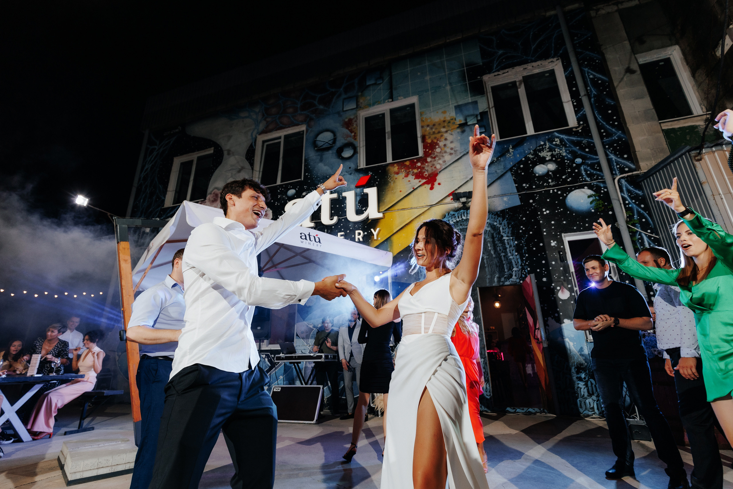 Drunk in love. Servicii Foto Video în Chișinău și Europa ID-Brothers