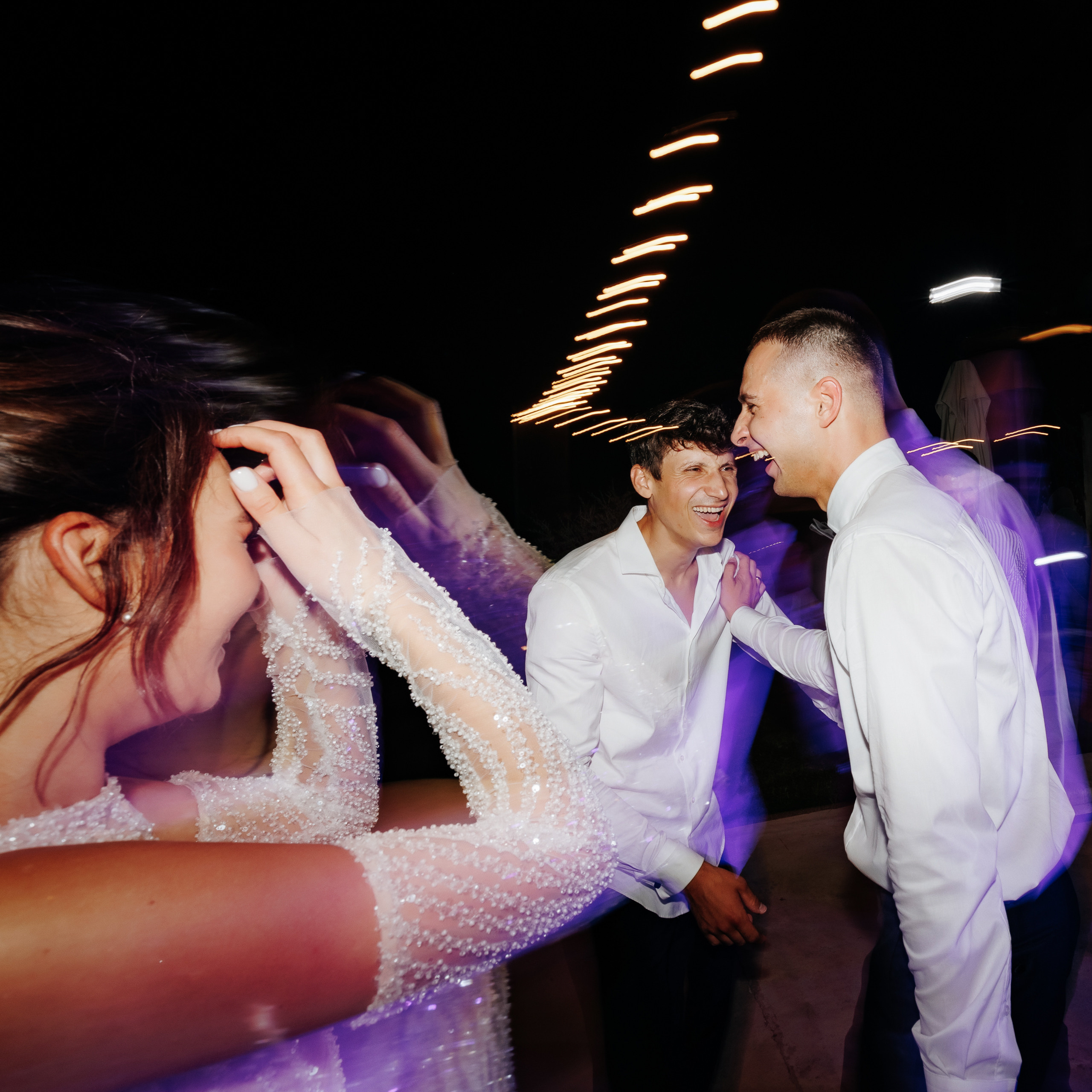 Drunk in love. Servicii Foto Video în Chișinău și Europa ID-Brothers