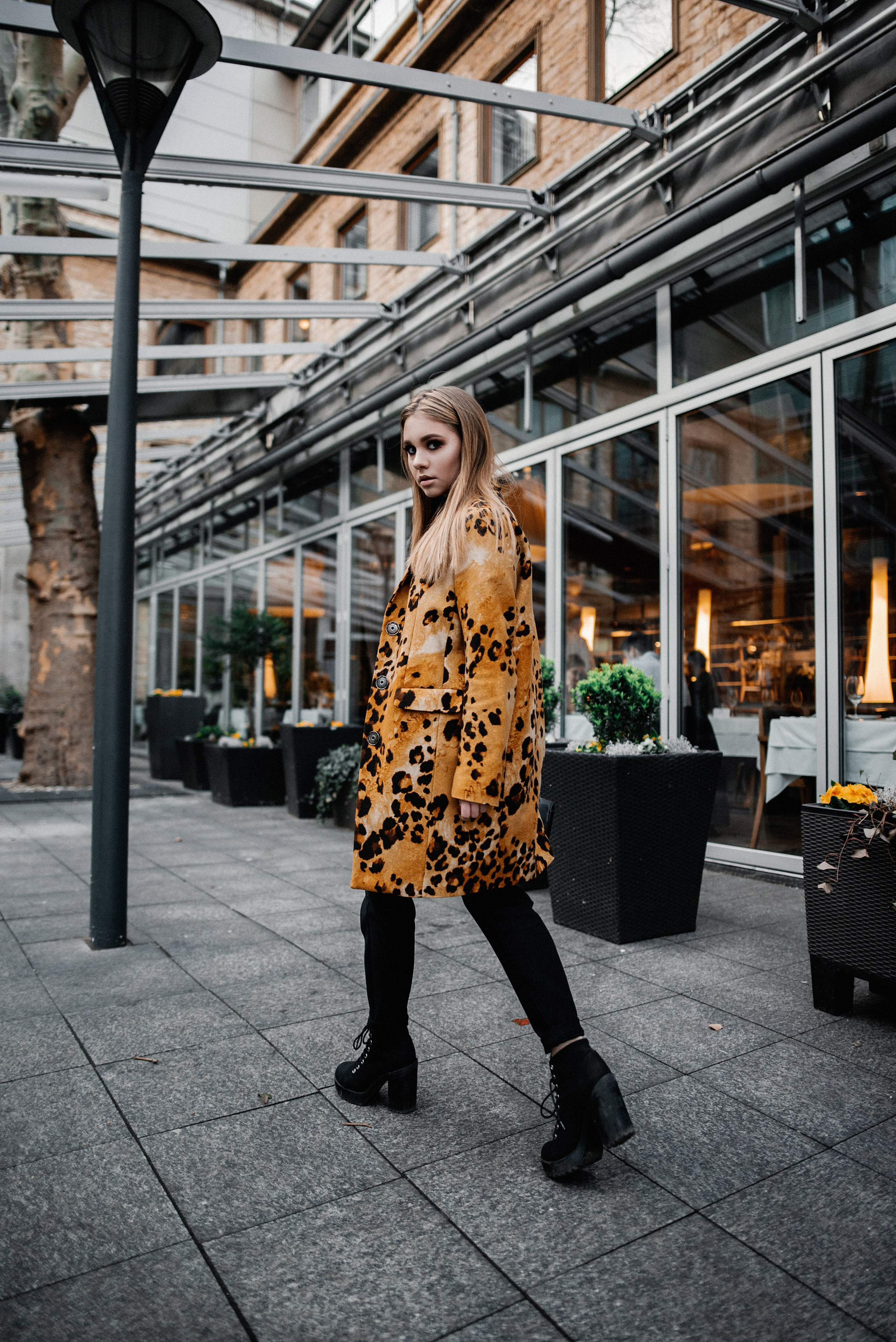 Katrin. ANNA-MARIA PHOTO CONTENT CREATOR — фотограф, естет, художник і візуальний експерт Instagram у Празі