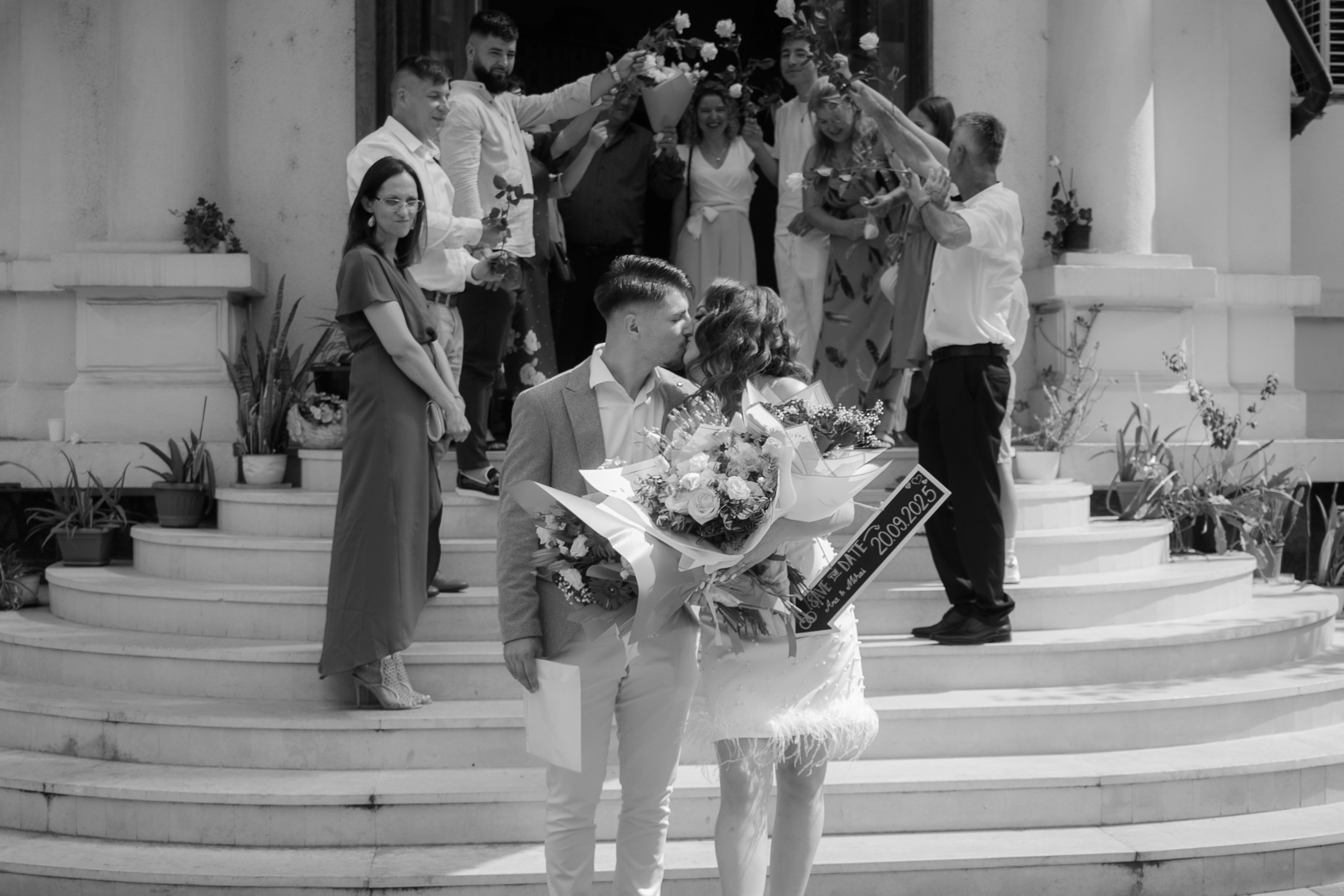 Ana & Mihai. Fotograf si videograf — evenimente si studio