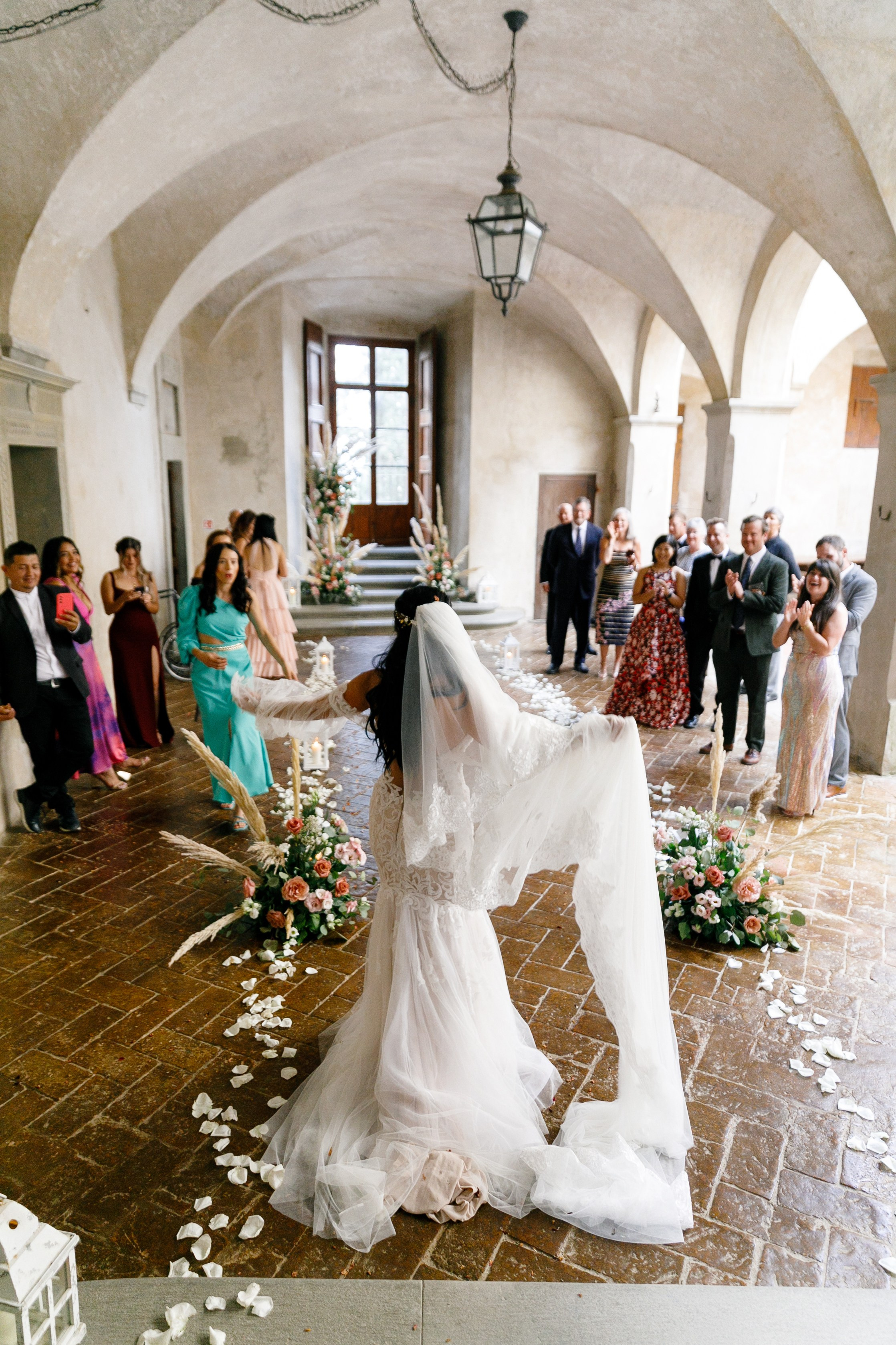 Tuscany Castello di Montegufoni wedding. Iurkovski PHOTOGRAPHY in Europe. Luxury destination weddings and events