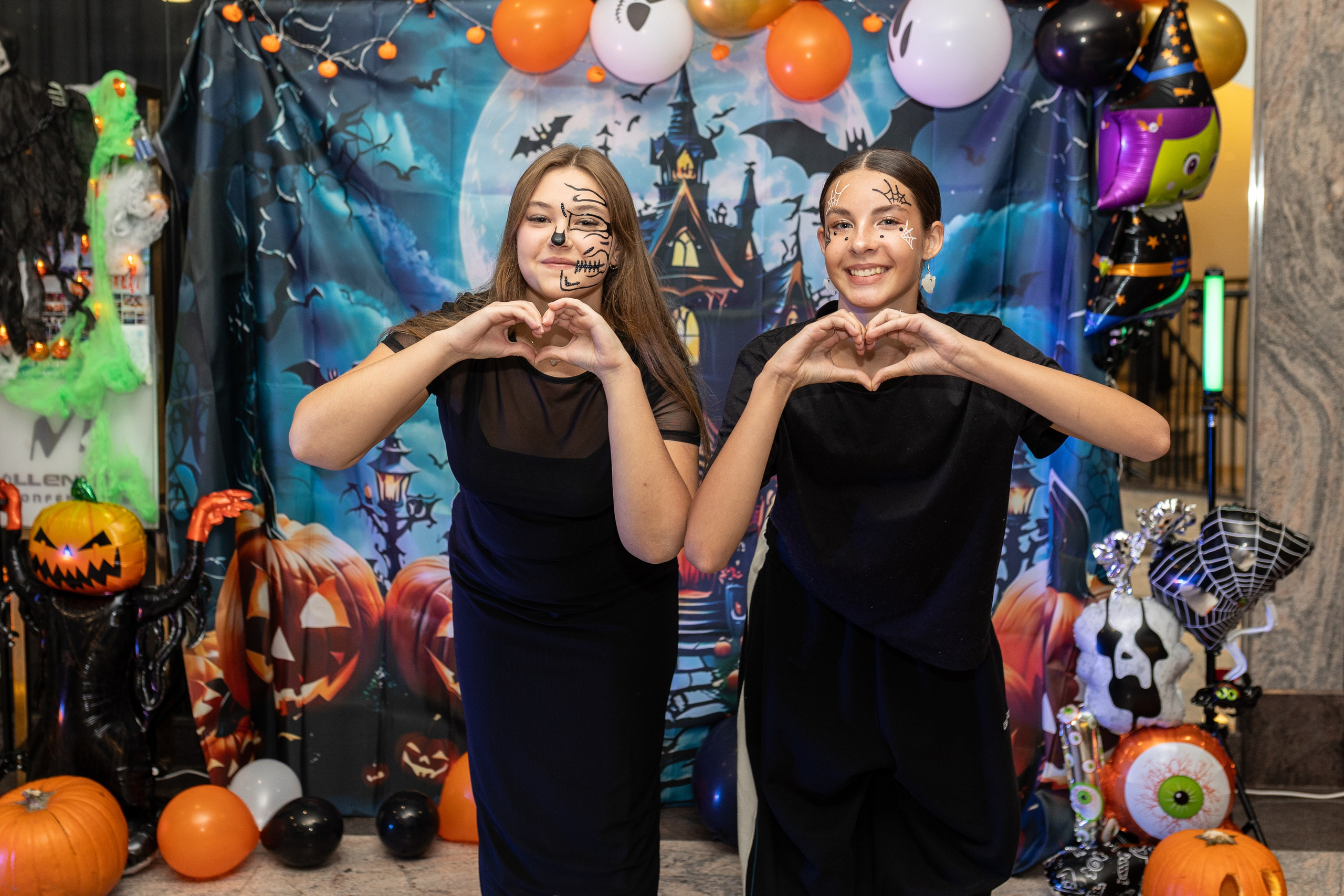 Leo dance studio Helloween 2025. Семейный и детский фотограф в Варшаве Мила Бобровская