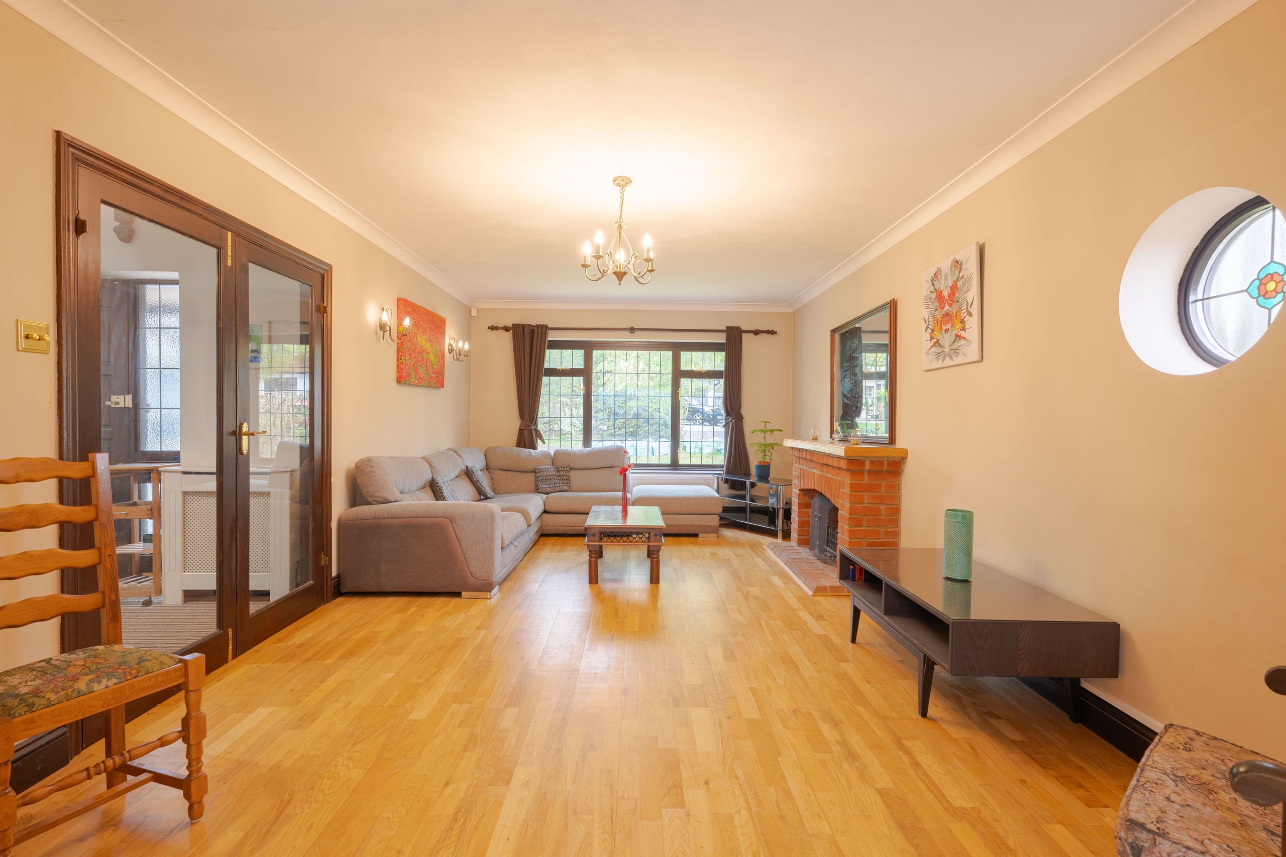 Green Lane. Sola SLY | London Photographer and Videographer