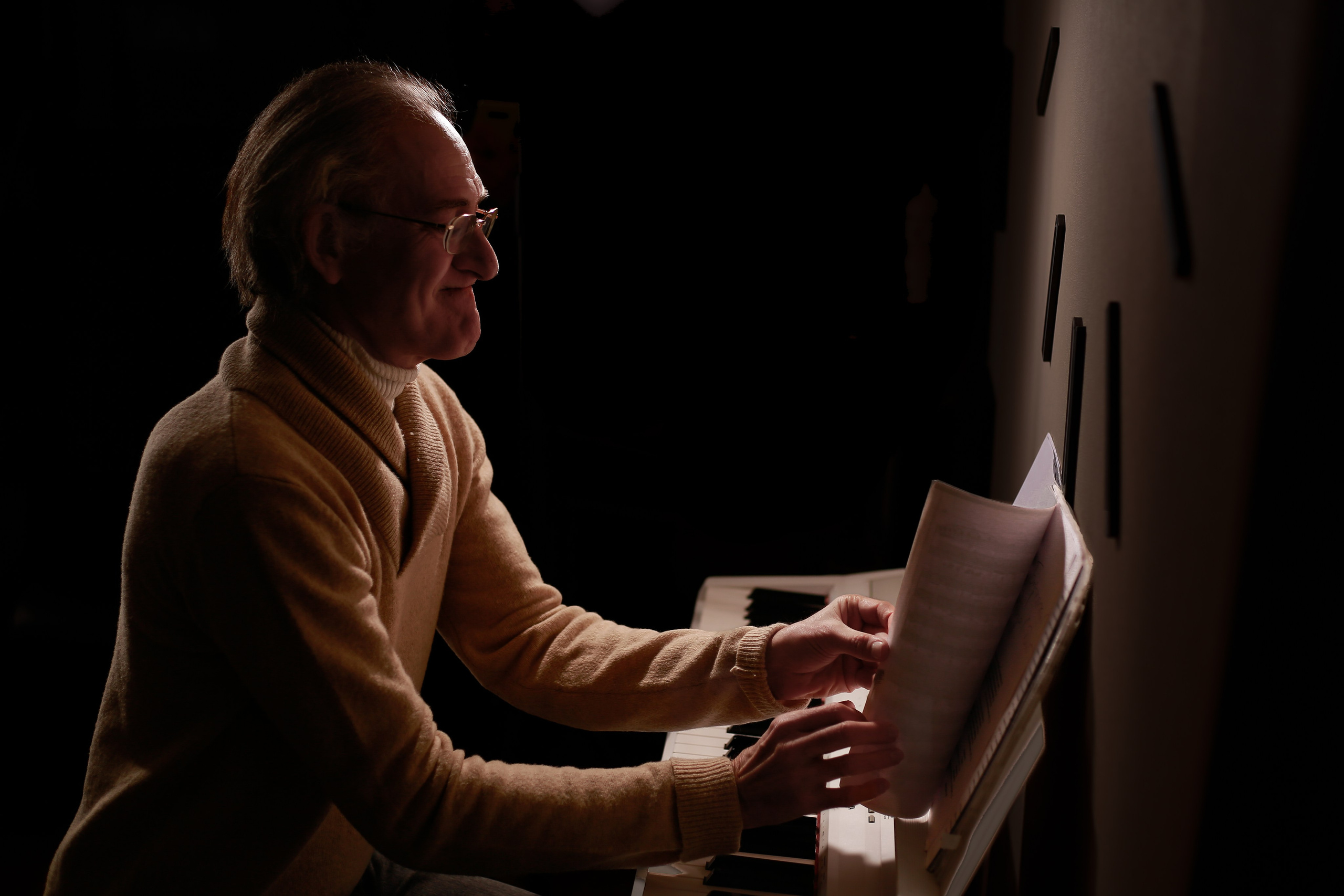 Aleksander Pustovit. Portret photographer in Switzerland Artur Magpie