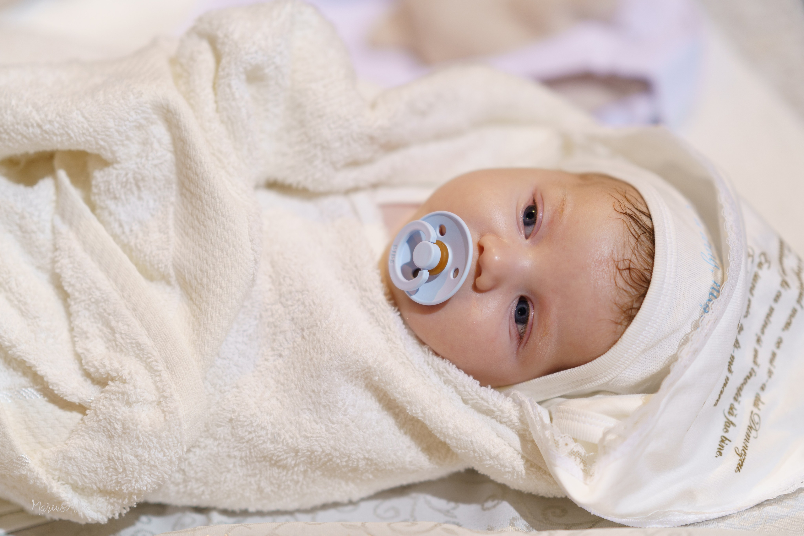 Botezul micutului Victor Dragos. Marius Alex fotograf de eveniment si portret din Suceava