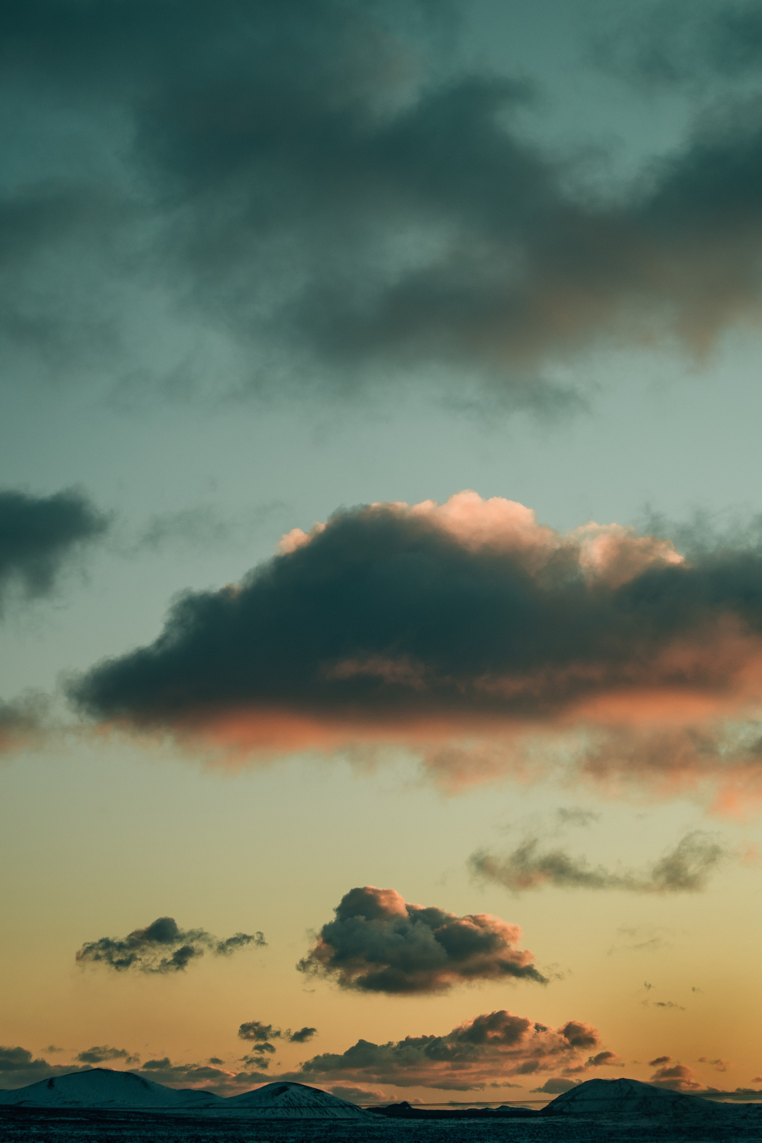 Forecast: Unpredictable. Heart In Lens Photography from Reykjavík, Iceland