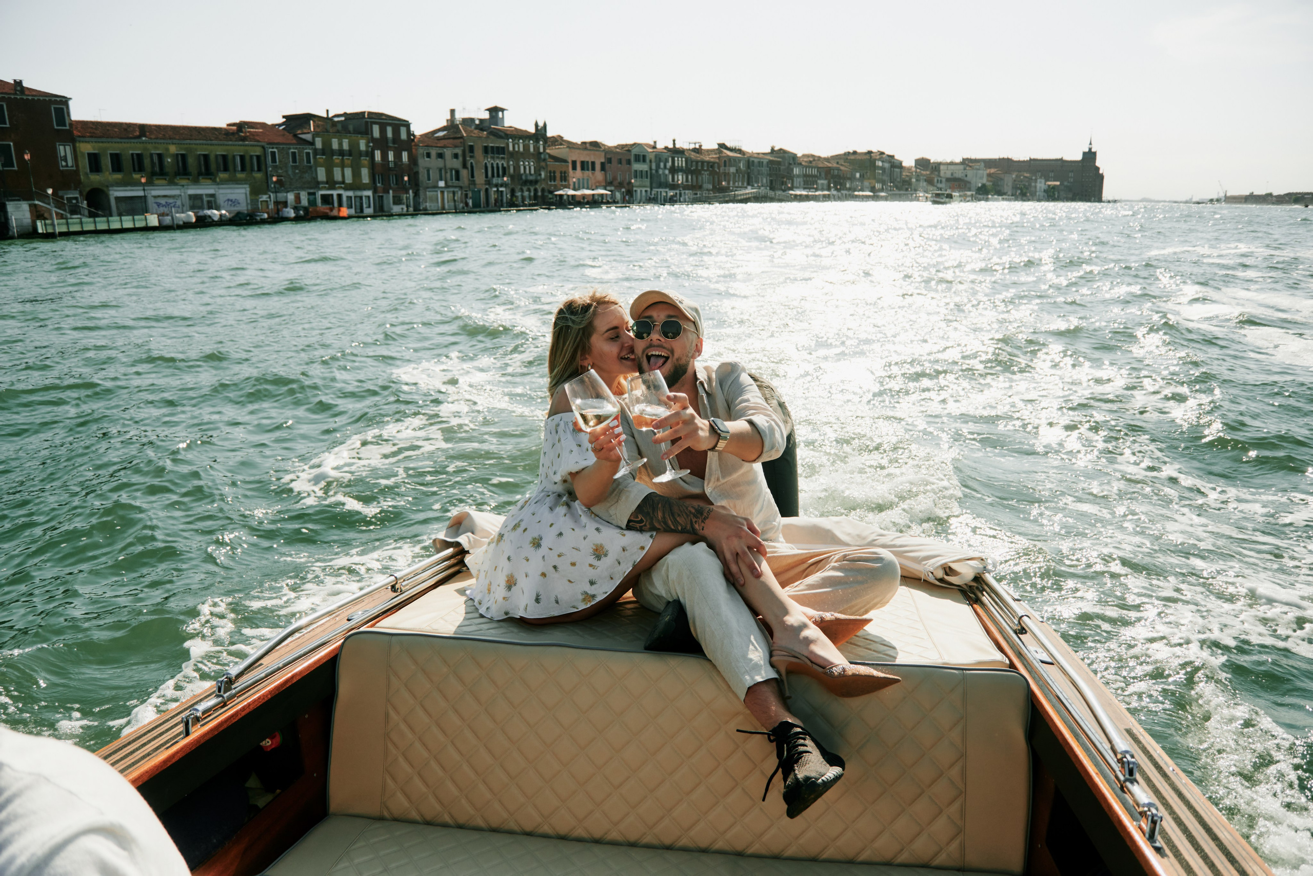 Surprise Engagement Photoshoot in Venice on a Boat. Photographer in Venice, Italy. Yana Zotova
