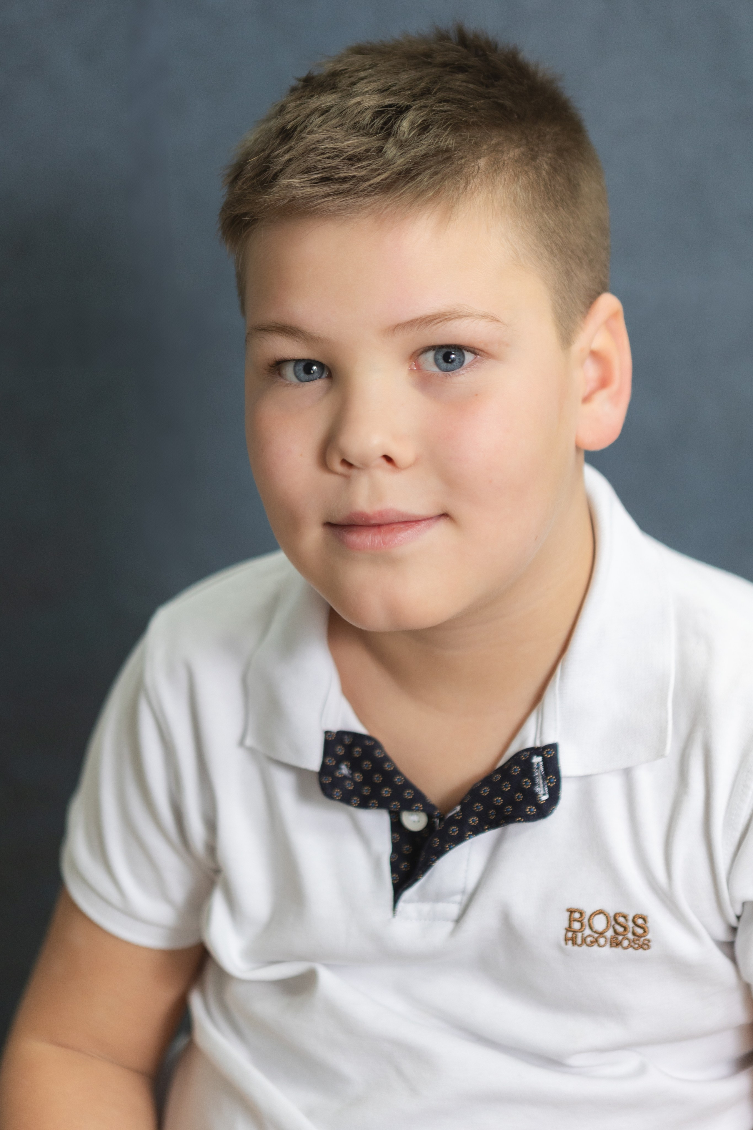 Schüler. Adelya Tomin