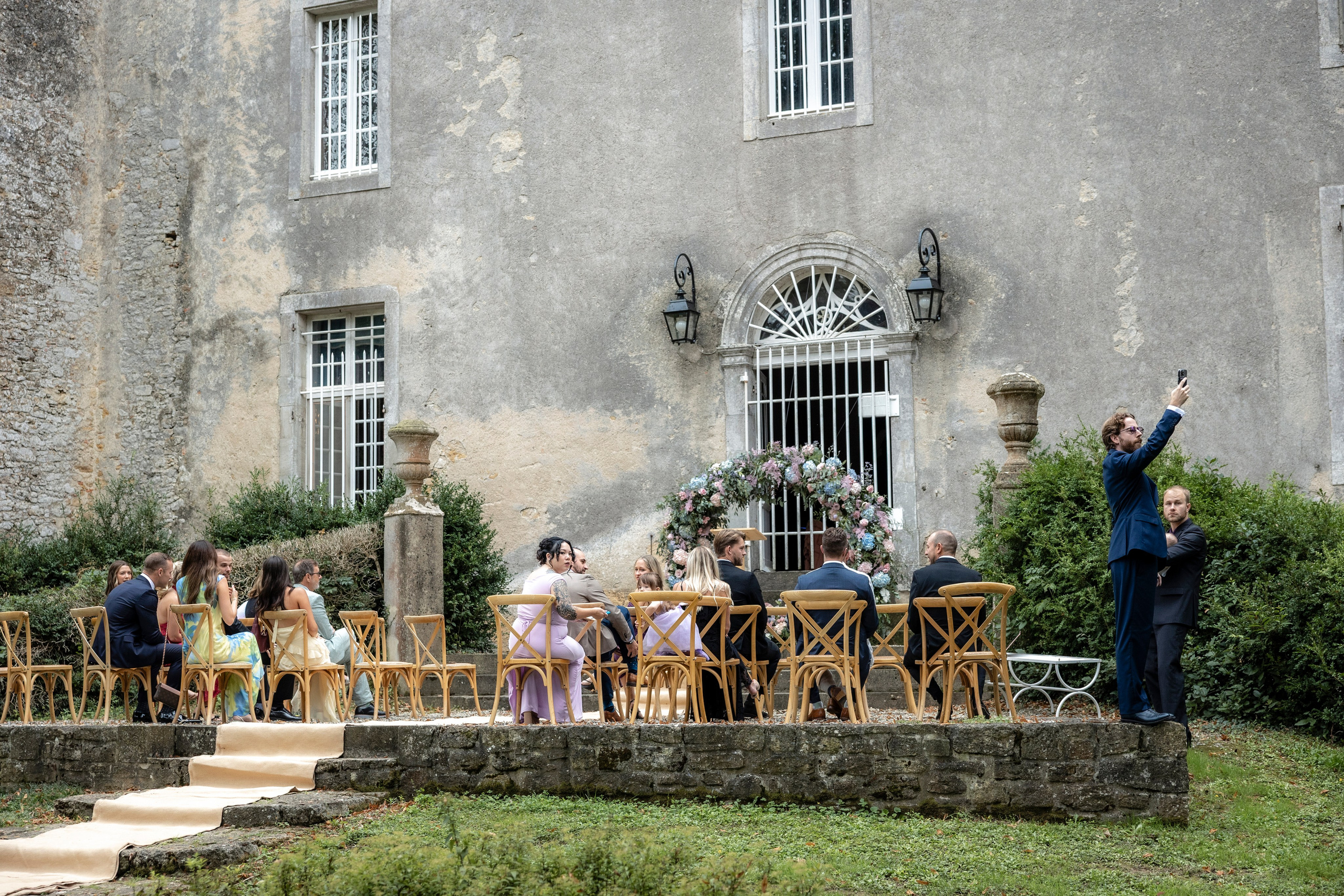 Liliana & Michel — an intimate musical wedding at Château La Commanderie, Plaigne. Евгения Смирнова — фотограф в Тулузе и юго-западной Франции