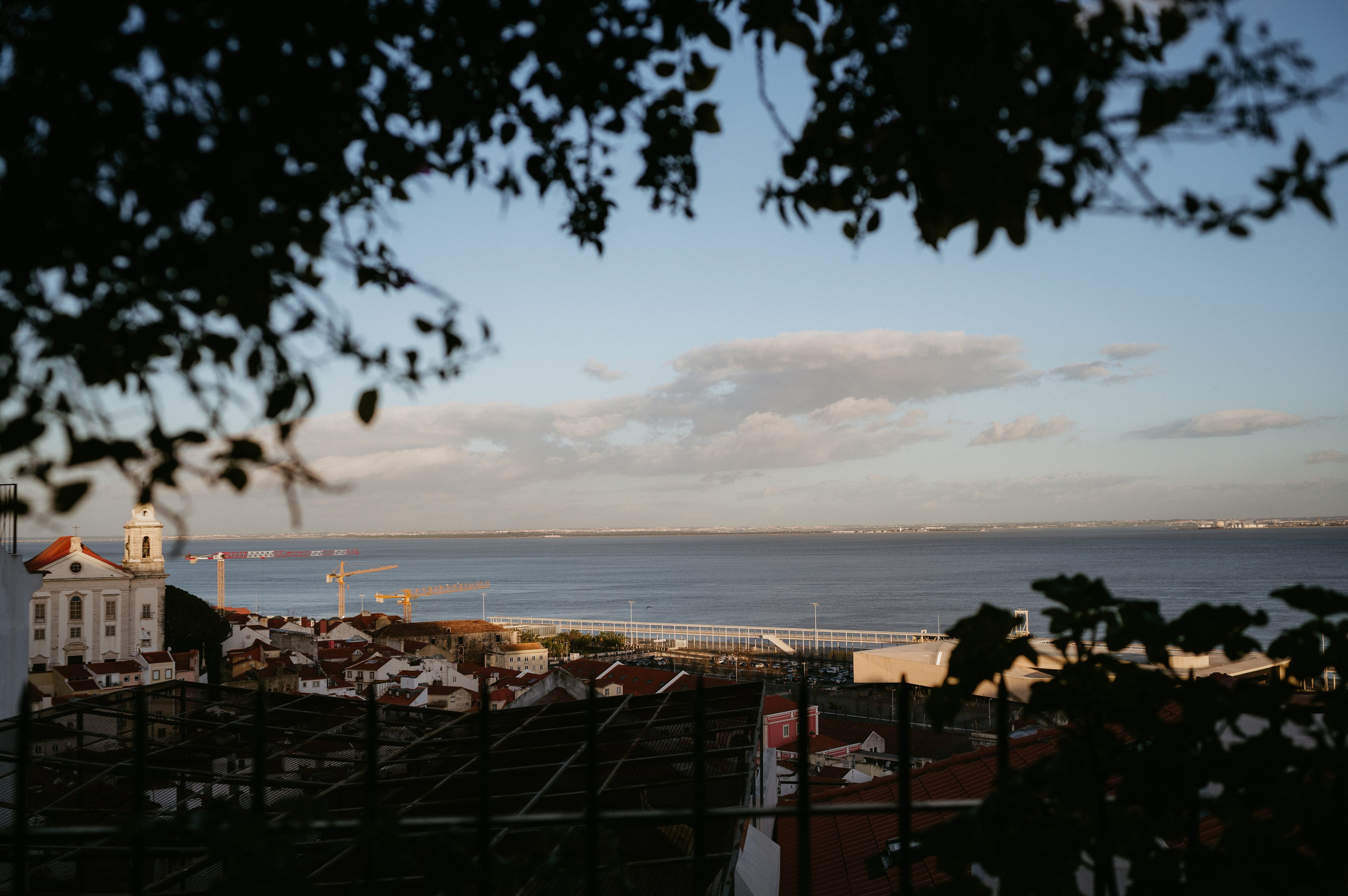 Ședință foto romantică în Lisabona – Inspirație pentru fotografiile de nuntă. Valentin Melen - fotograf de nunta 🤍