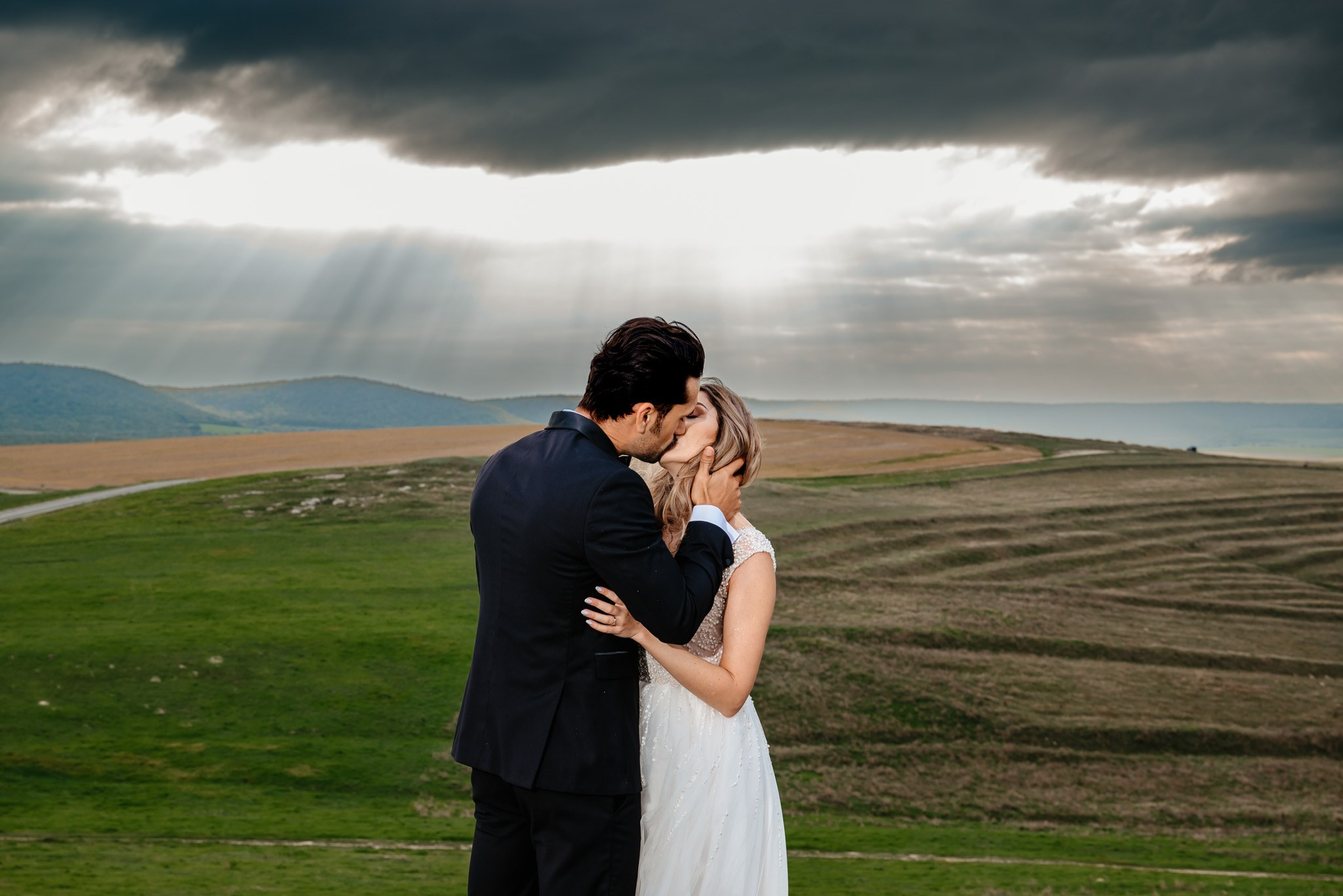 Alexandra & Robert. Www.besttalesstudio.com