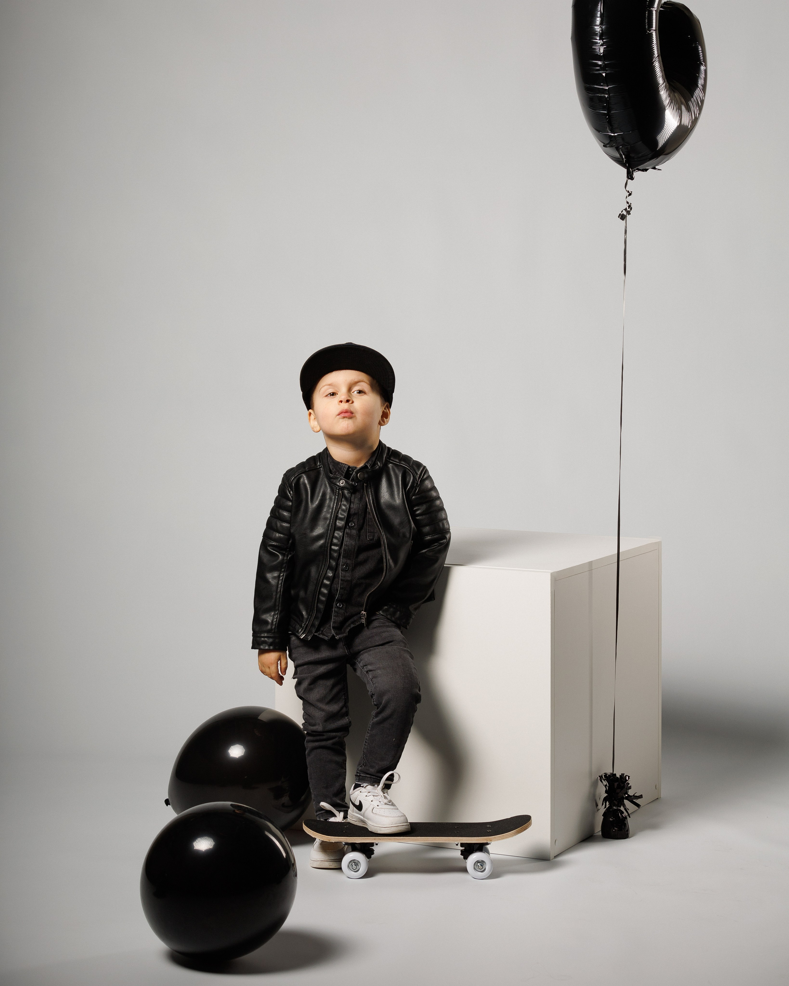 ValStudio. Https://valphoto.wfolio.pro/