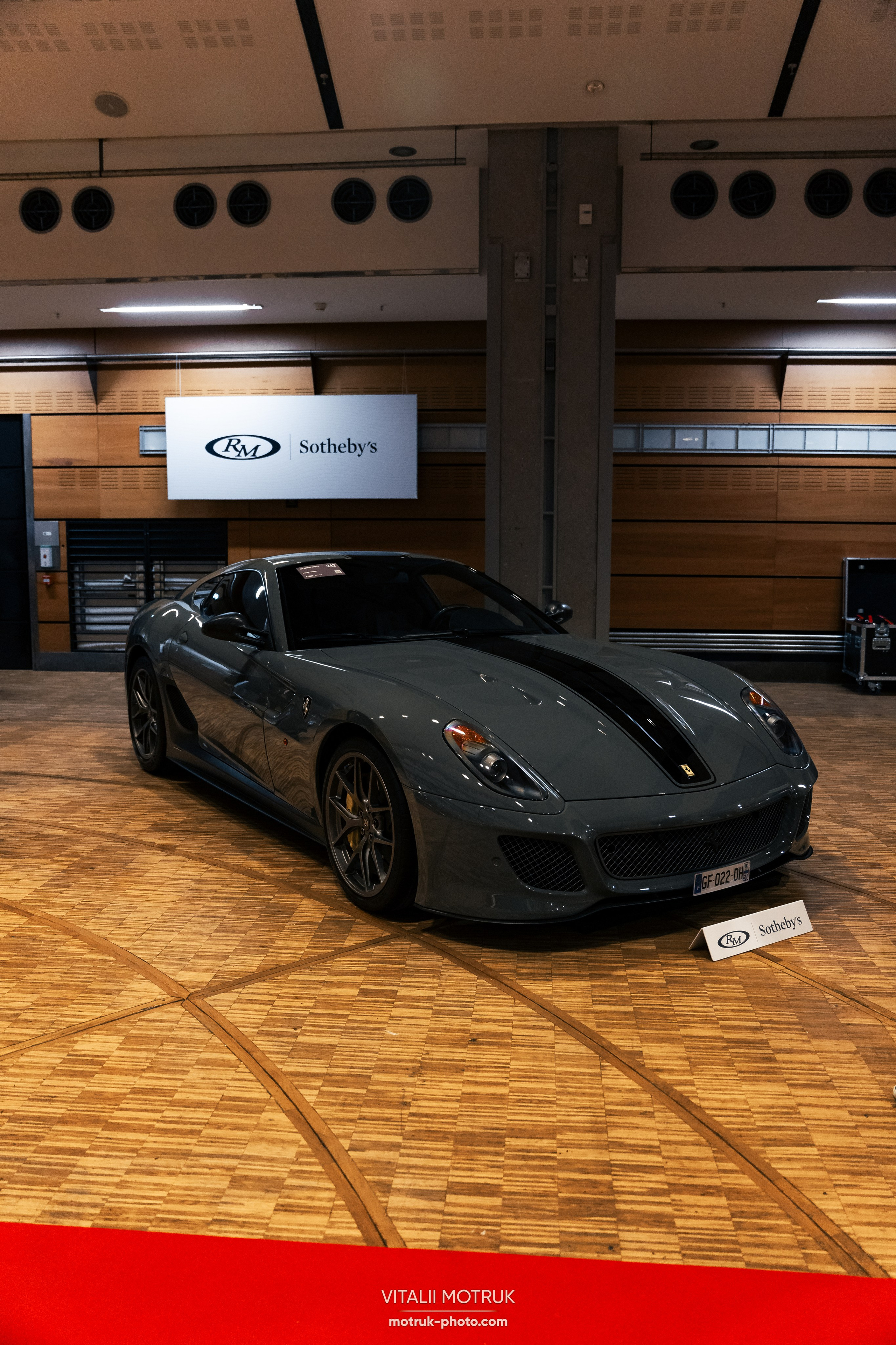 RM Sothebys 2025. Photographe de voitures à Paris — Vitalii Motruk