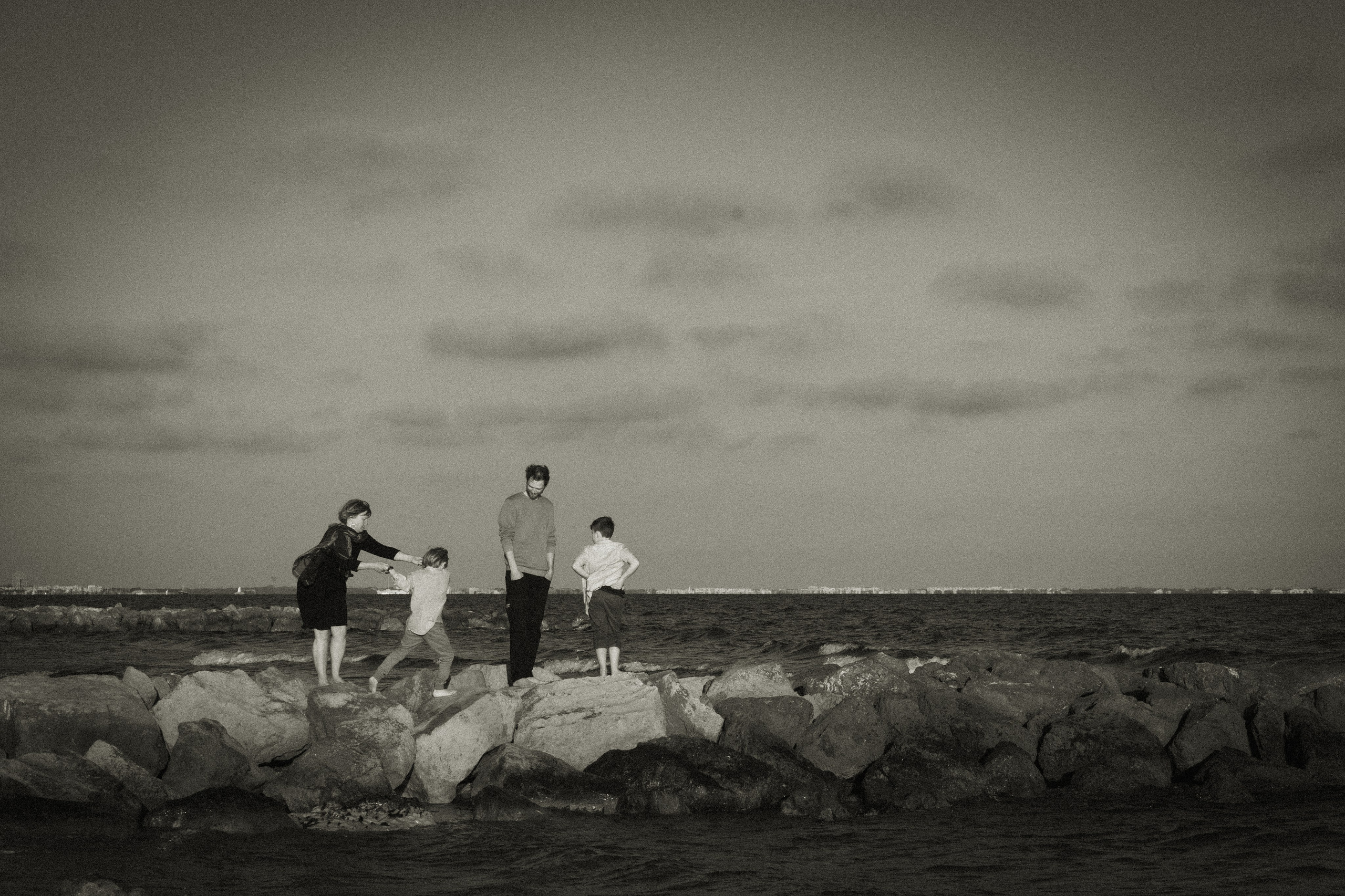 Memories. Histoires d’amour, séances photos de famille et de mariage en France