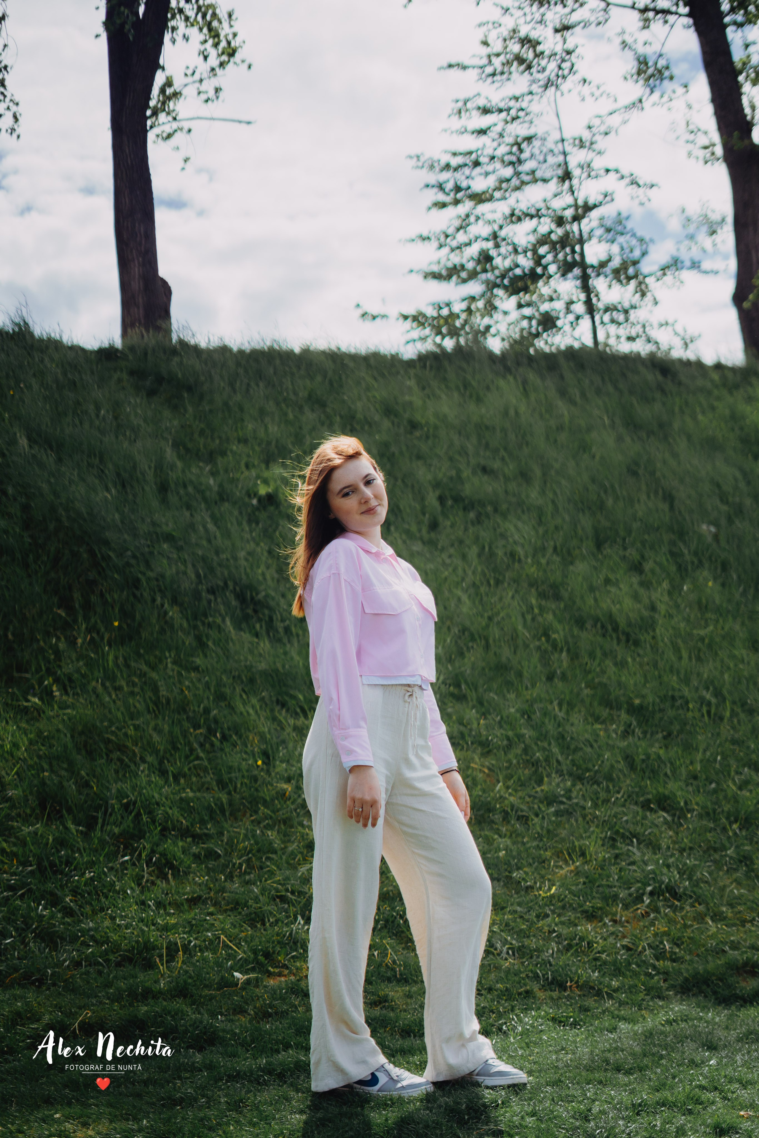 Aniversare în parc. Foto-Video Nunta Iasi, Suceava, Bucuresti / Disponibilitate 2025 — 2026 — 2027