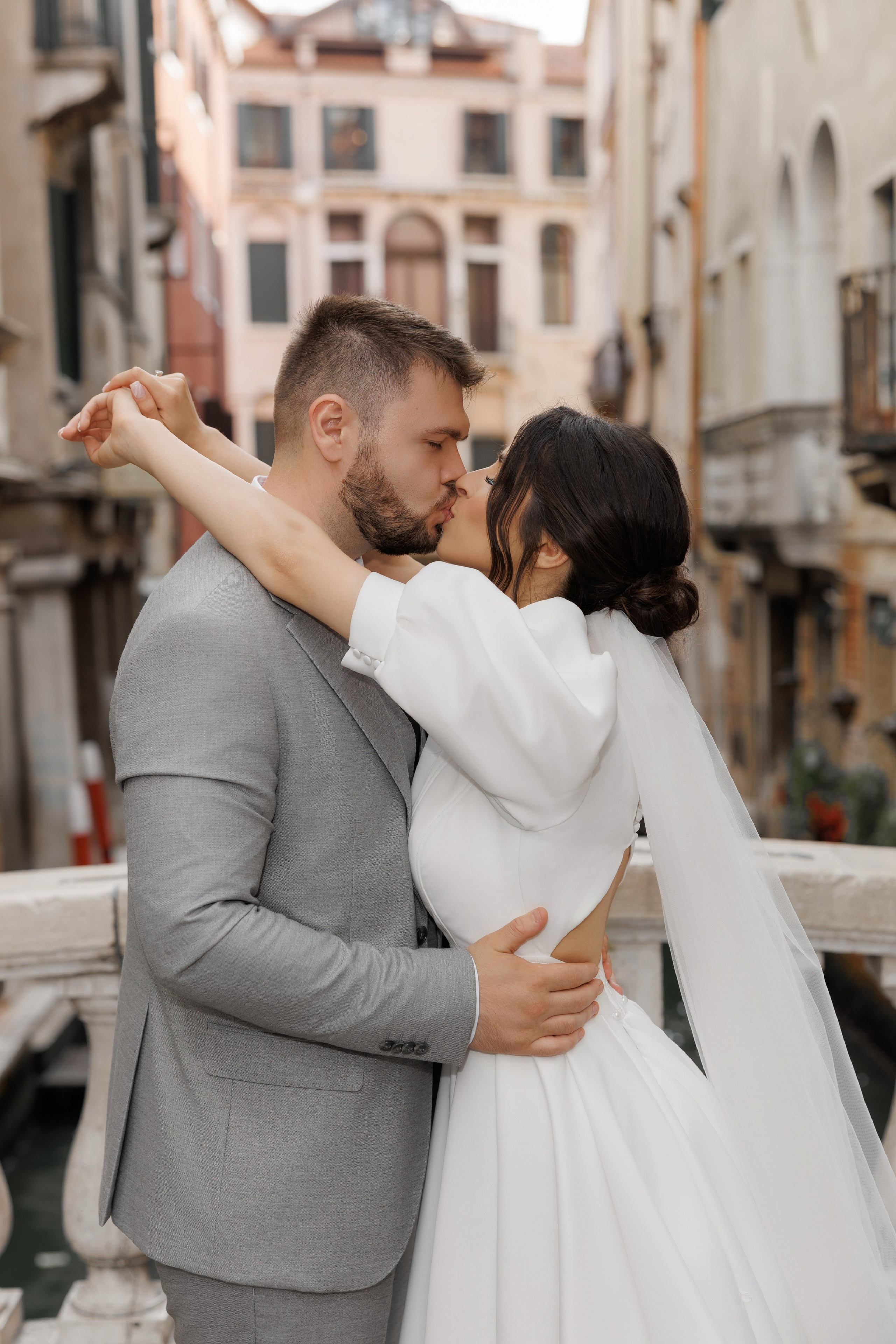 Wedding. Fotografo professionista specializzato in fotografia di matrimoni, cermonie ed eventi!