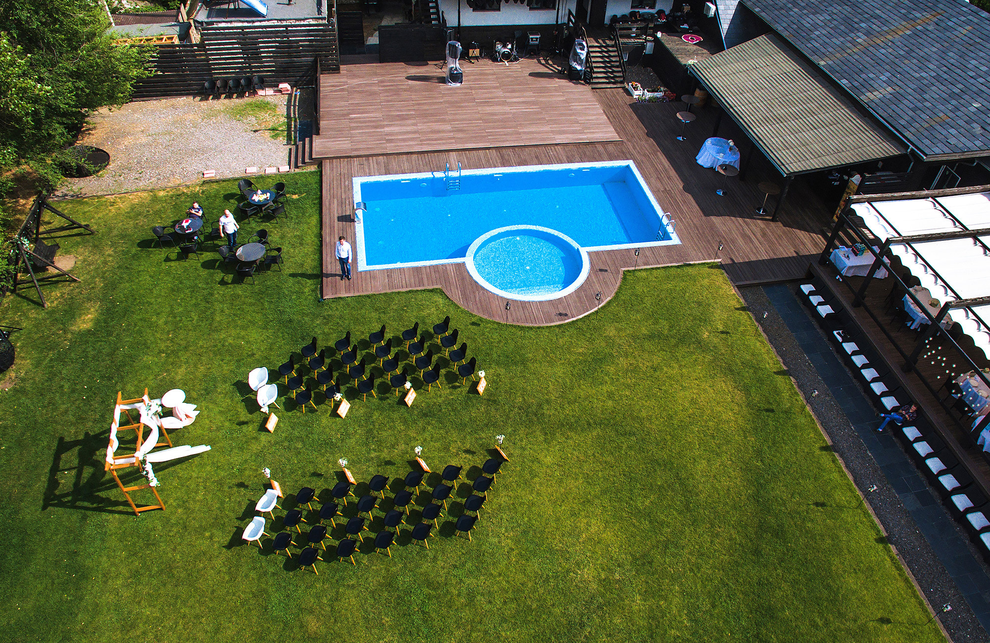 Небольшая уютная свадьба в Villa Drago в Молдове