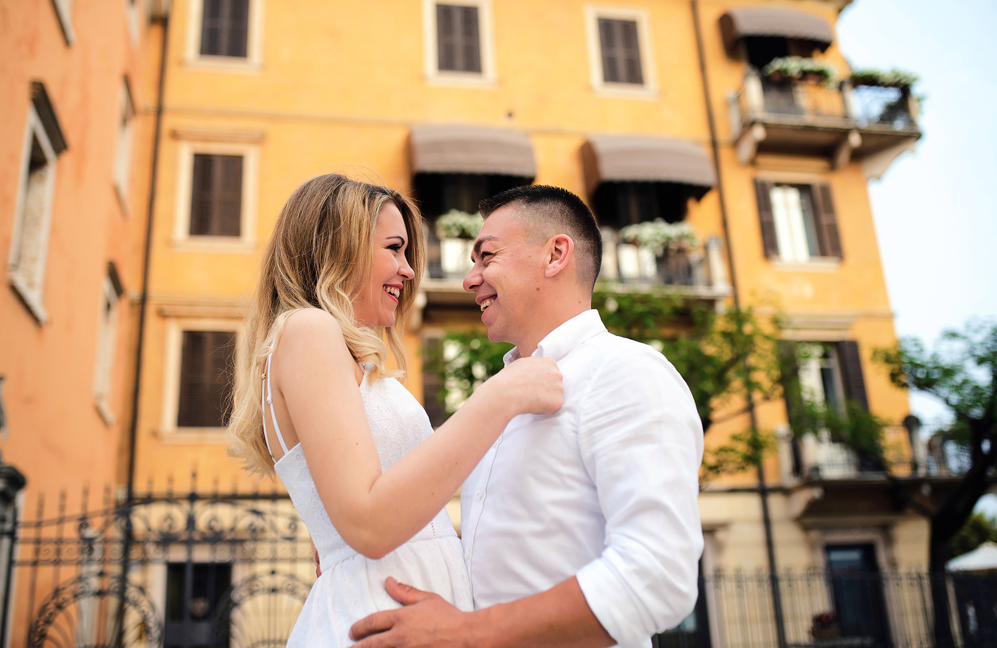 Love story photography Garda Lake