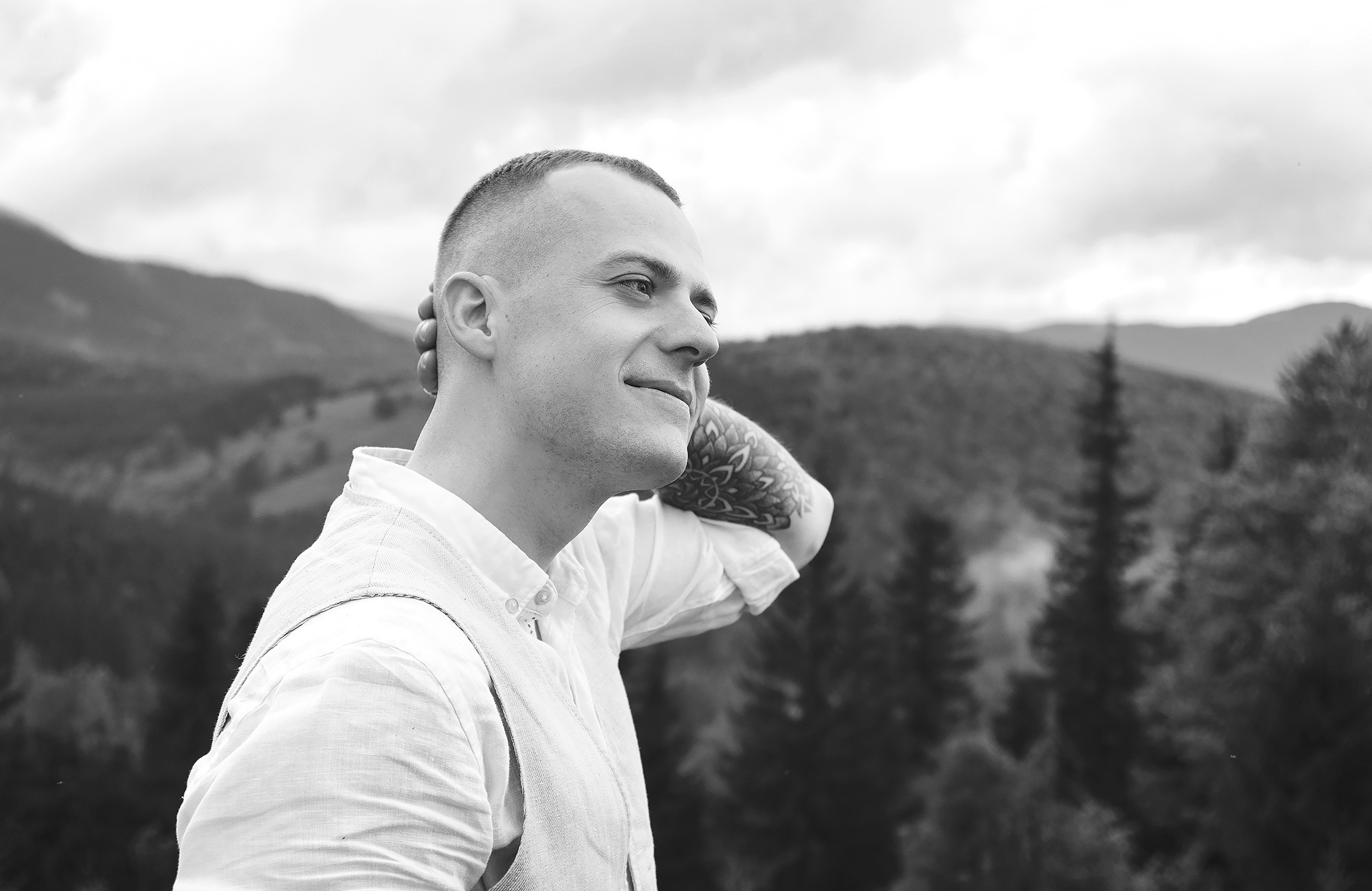 Love story photography in Ireland