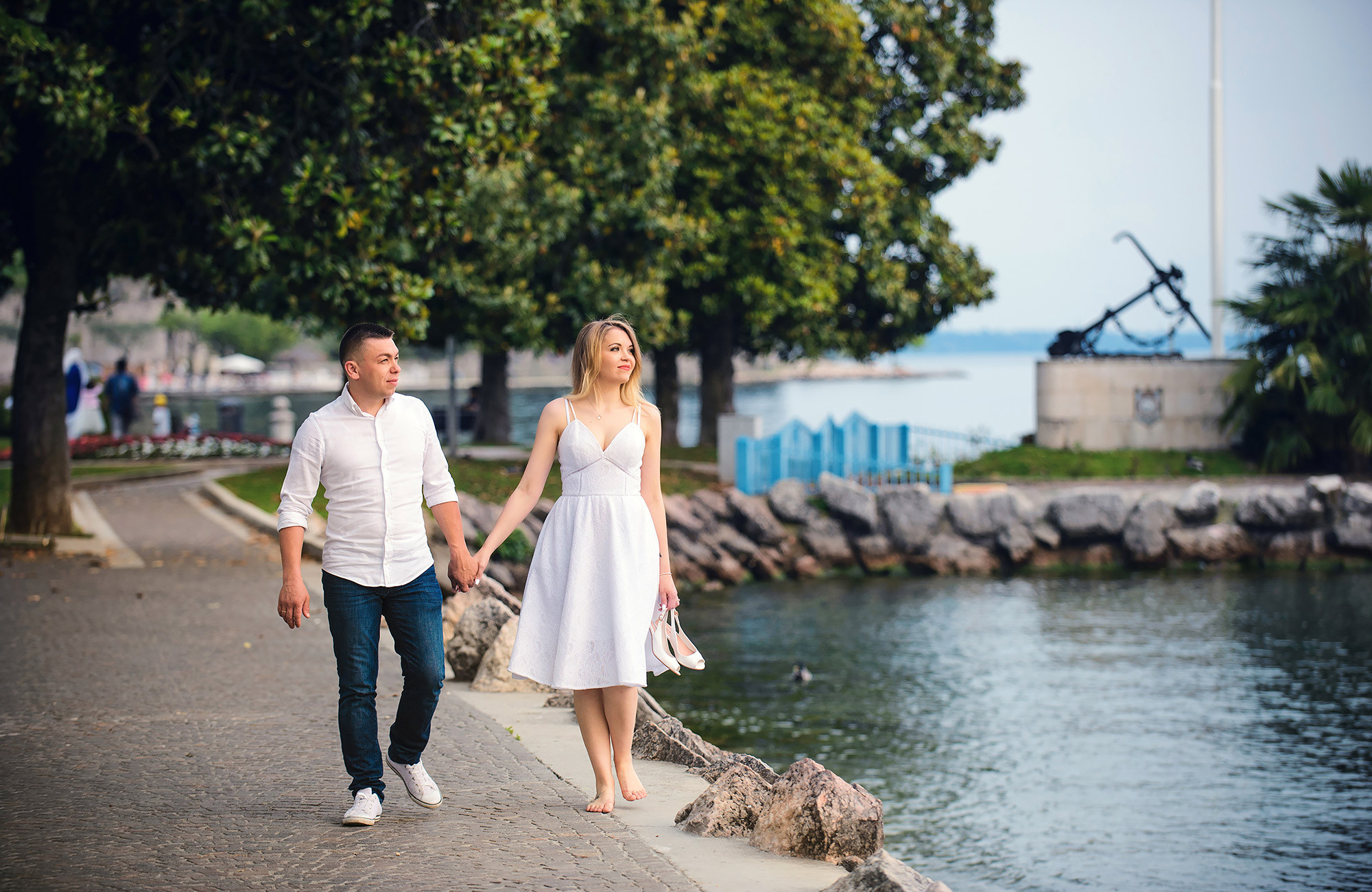 Love story photography Garda Lake