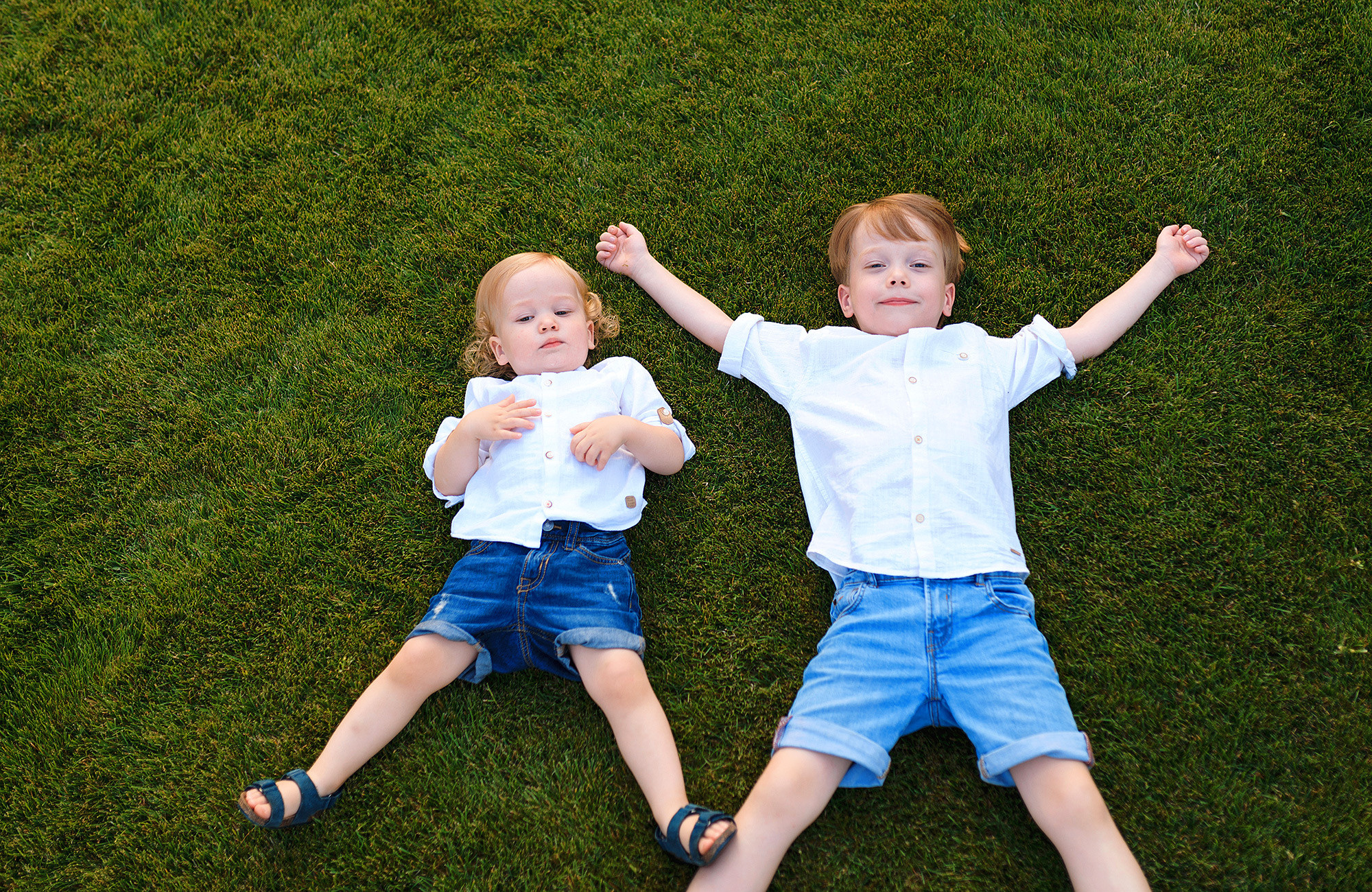 Outdoor familiy photographer in Dublin — Andrei Zveaghintev