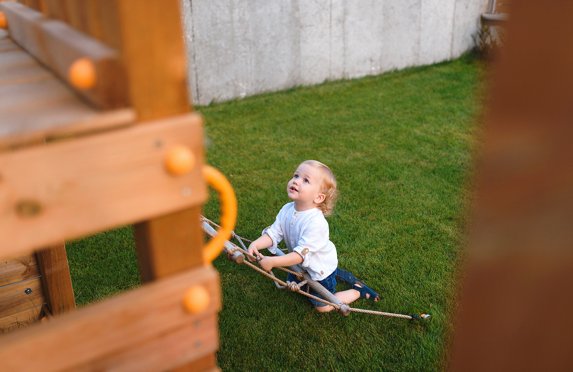 Outdoor familiy photographer in Dublin — Andrei Zveaghintev