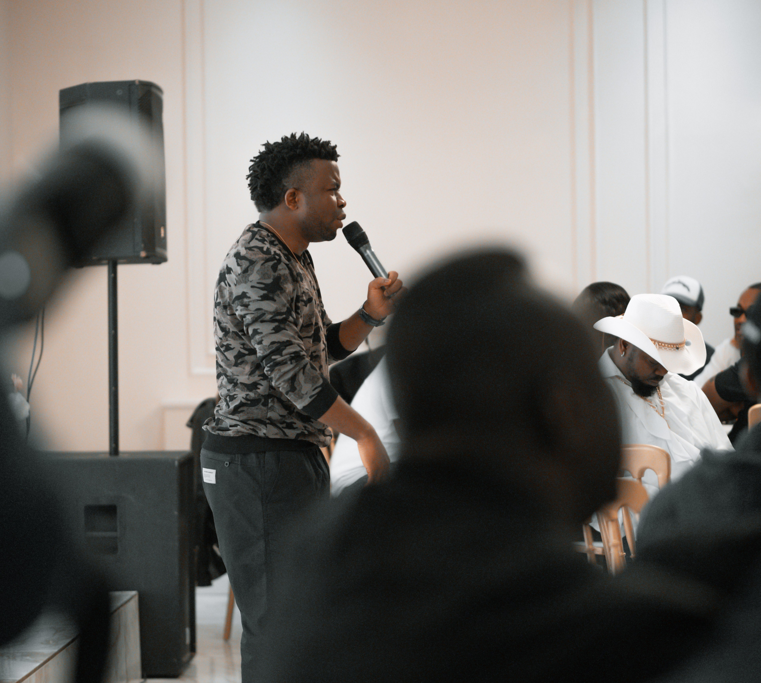 Sabinus Live in Birmingham. Sola SLY | London Photographer and Videographer