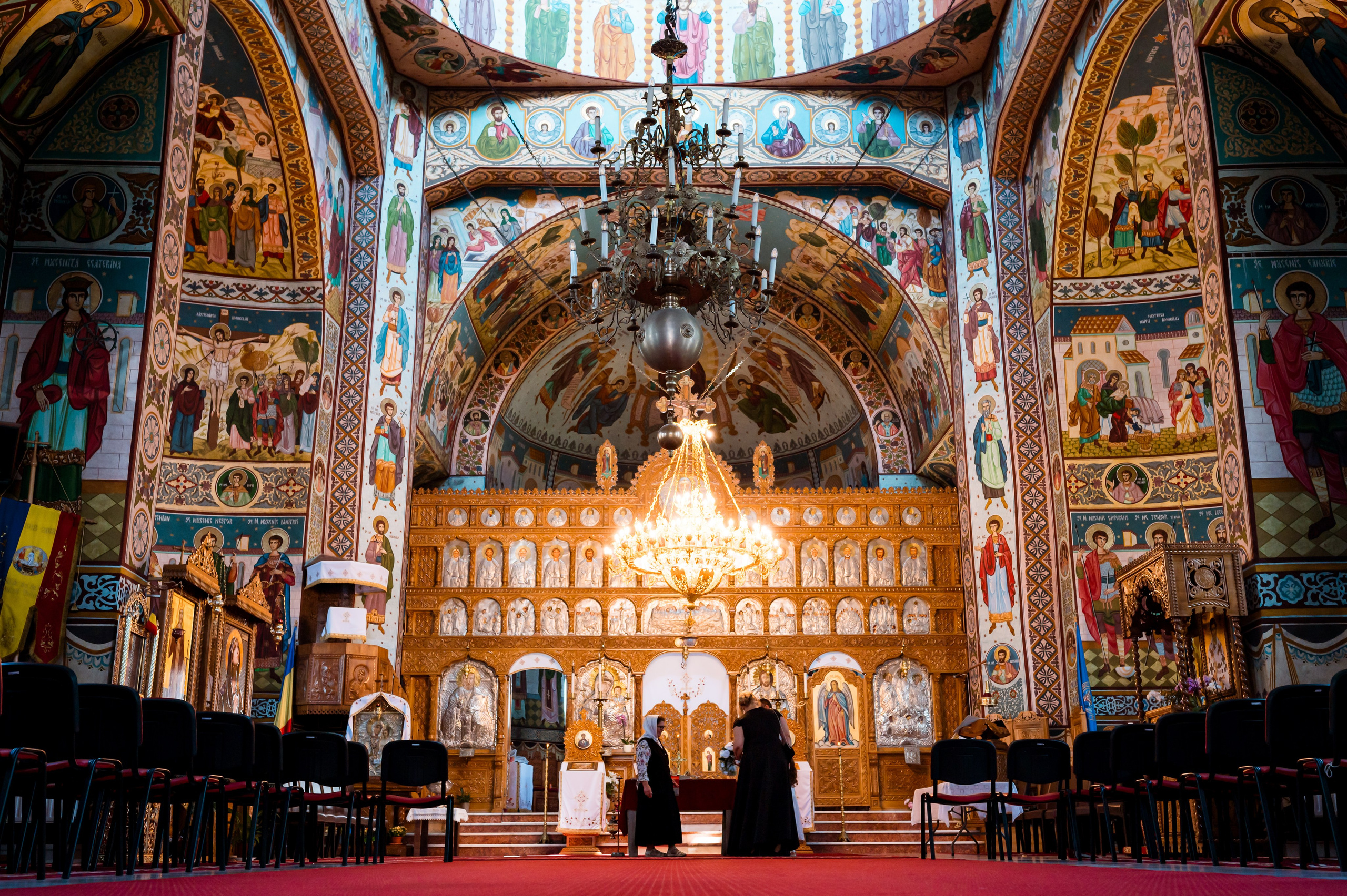 Biserica, un loc plin cu multe emotii, Cum putem alege biserica?