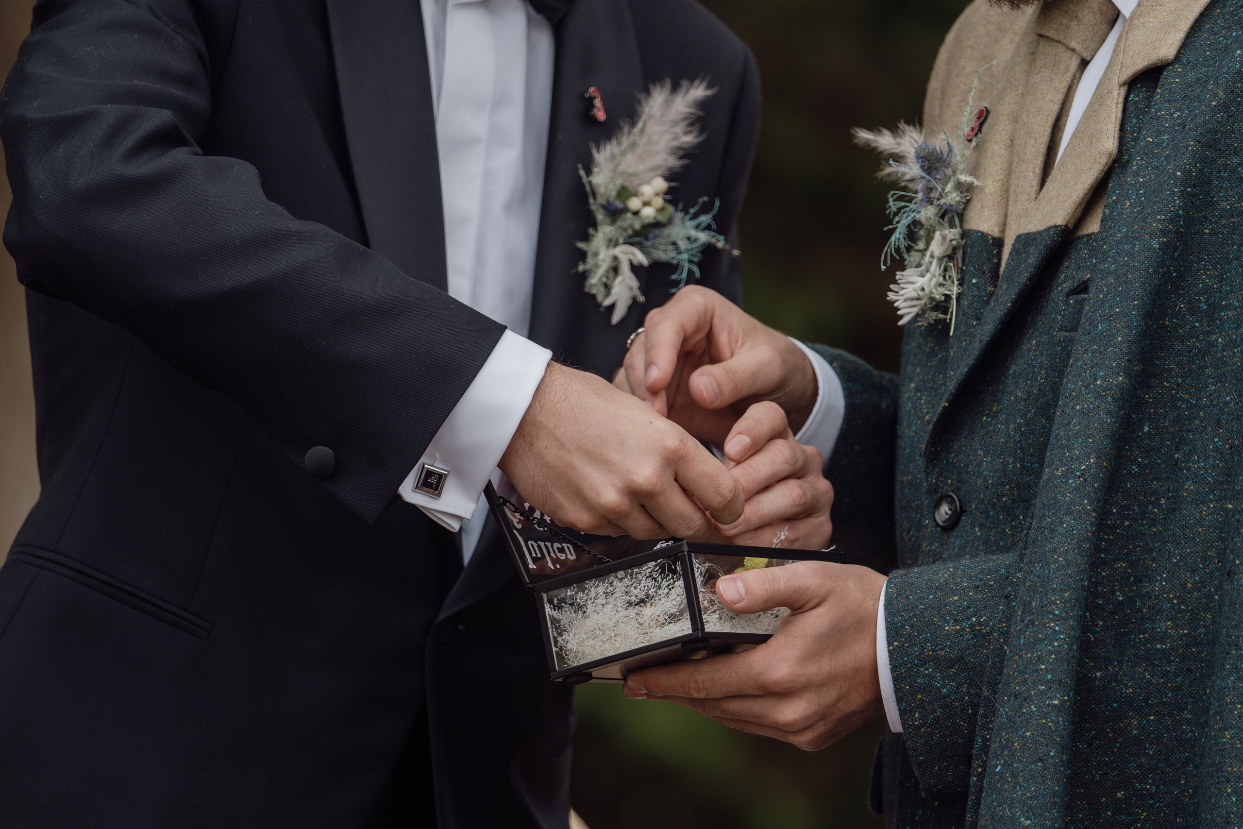 J & S. Weeding photographer / event / portrait