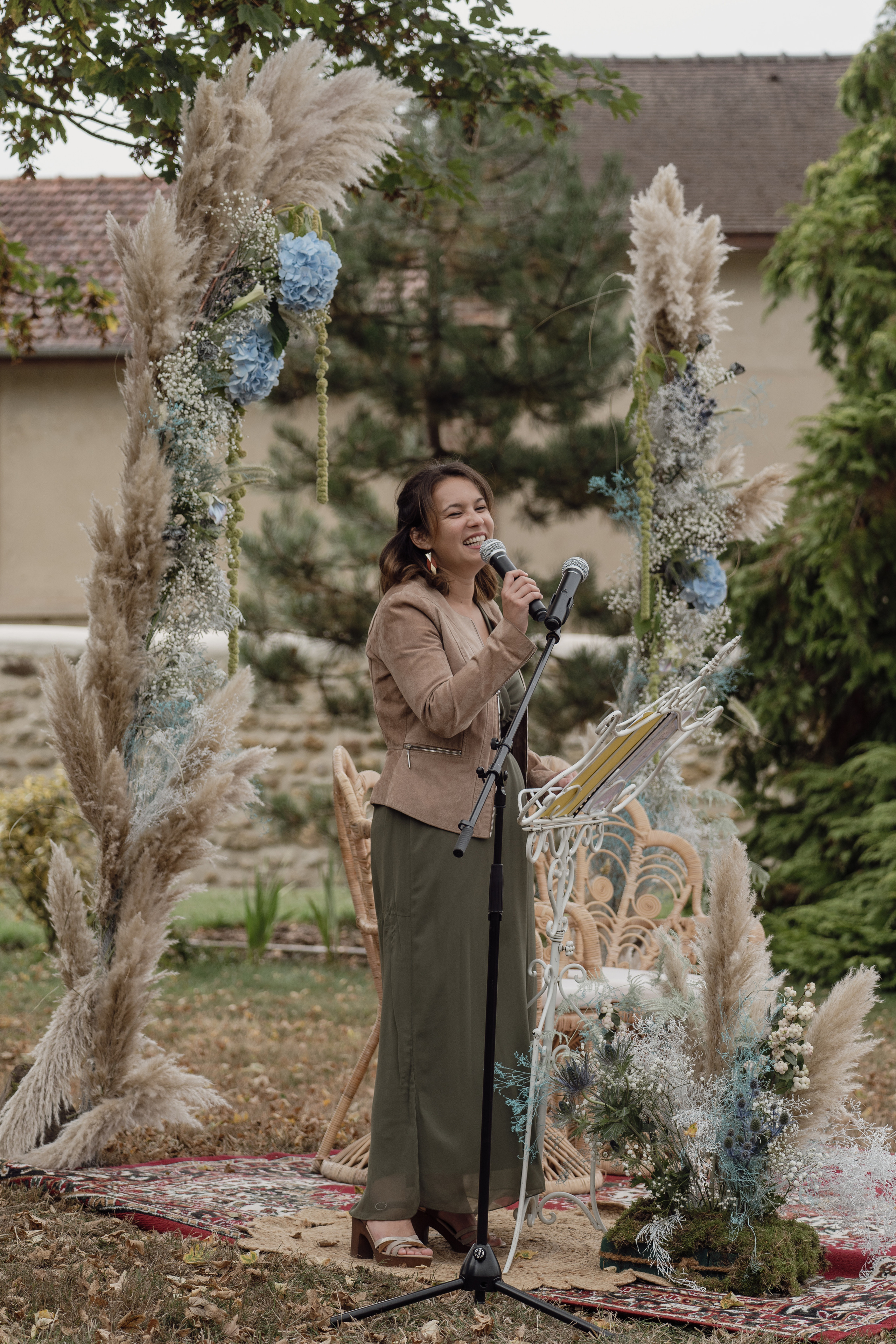 J & S. Weeding photographer / event / portrait