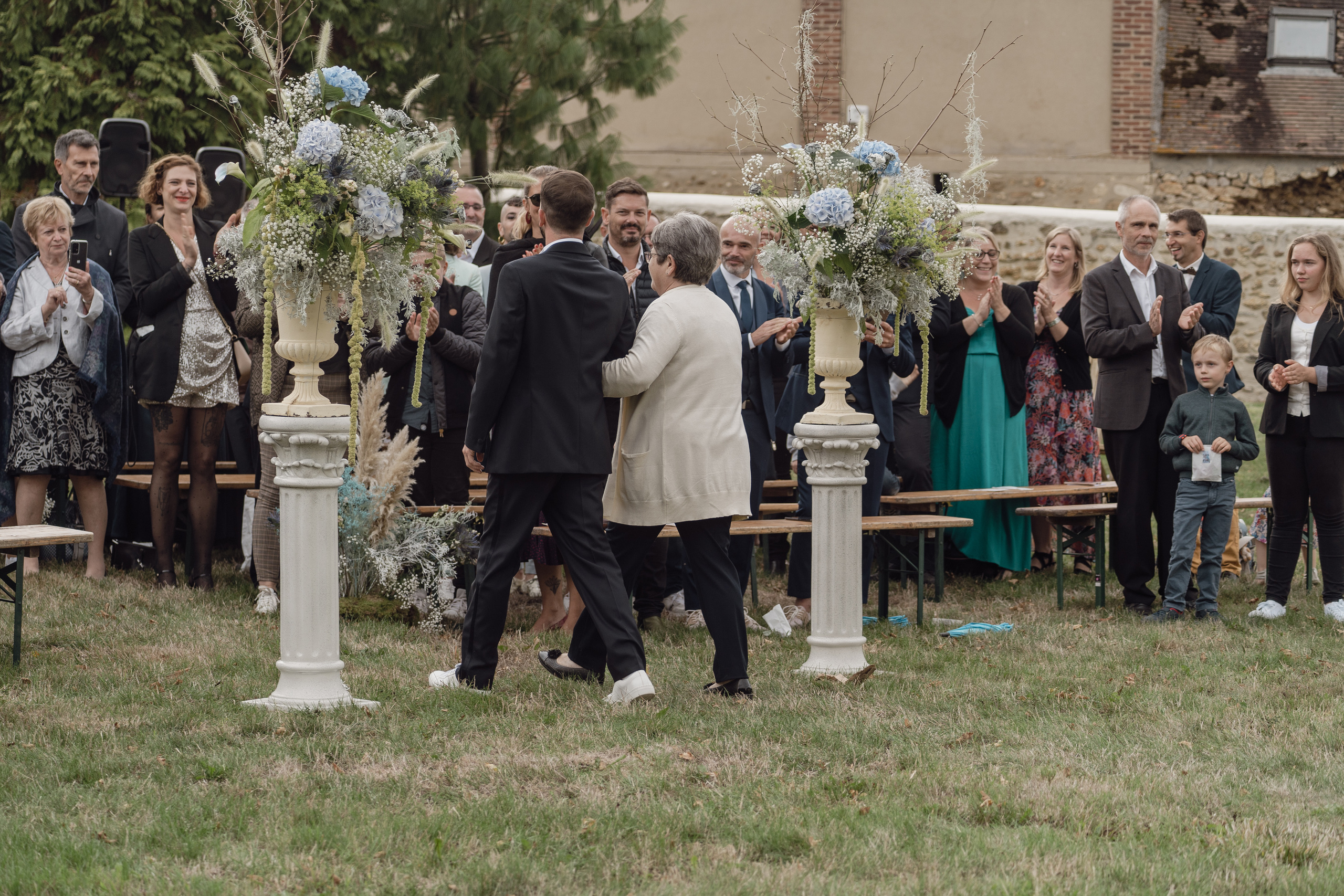 J & S. Weeding photographer / event / portrait