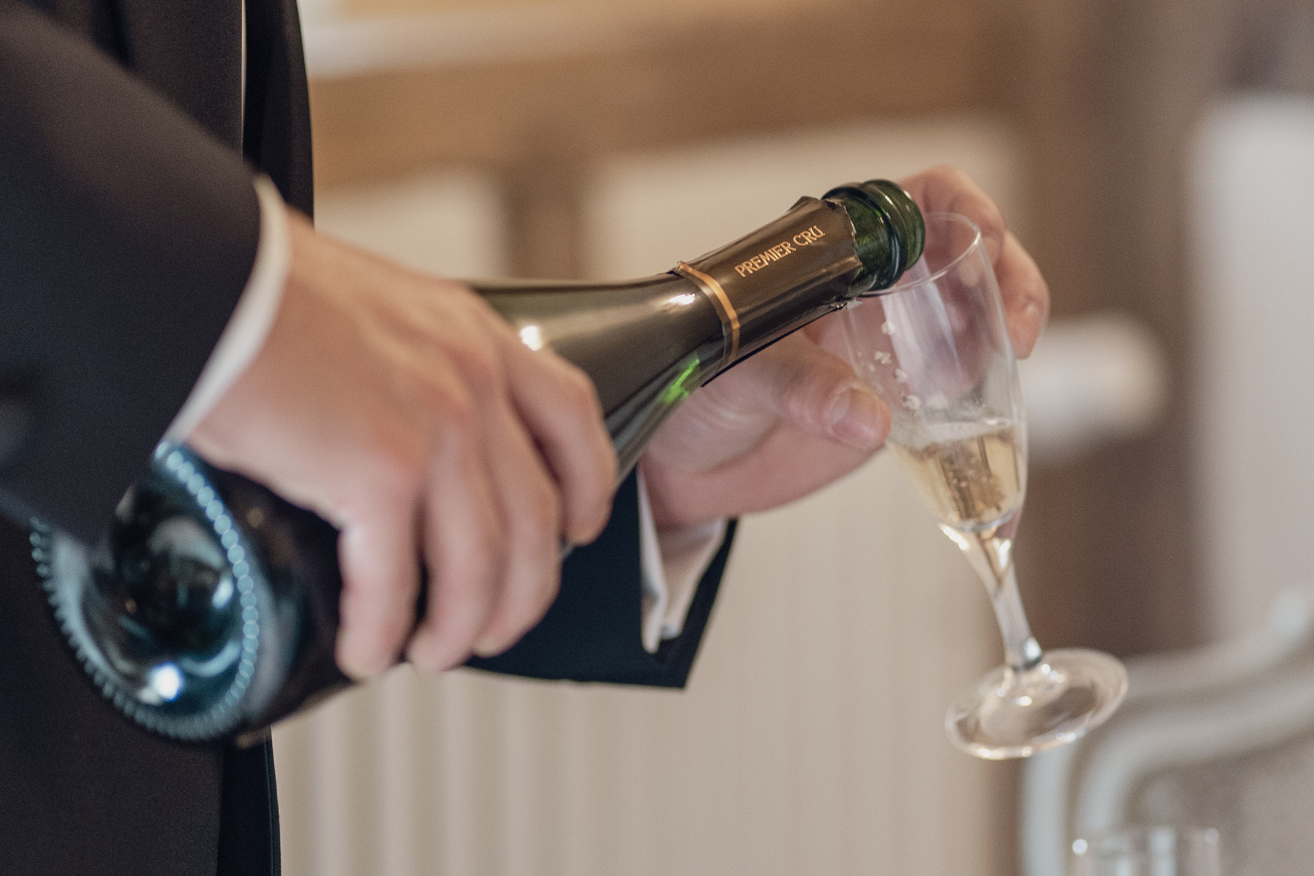 J & S. Weeding photographer / event / portrait