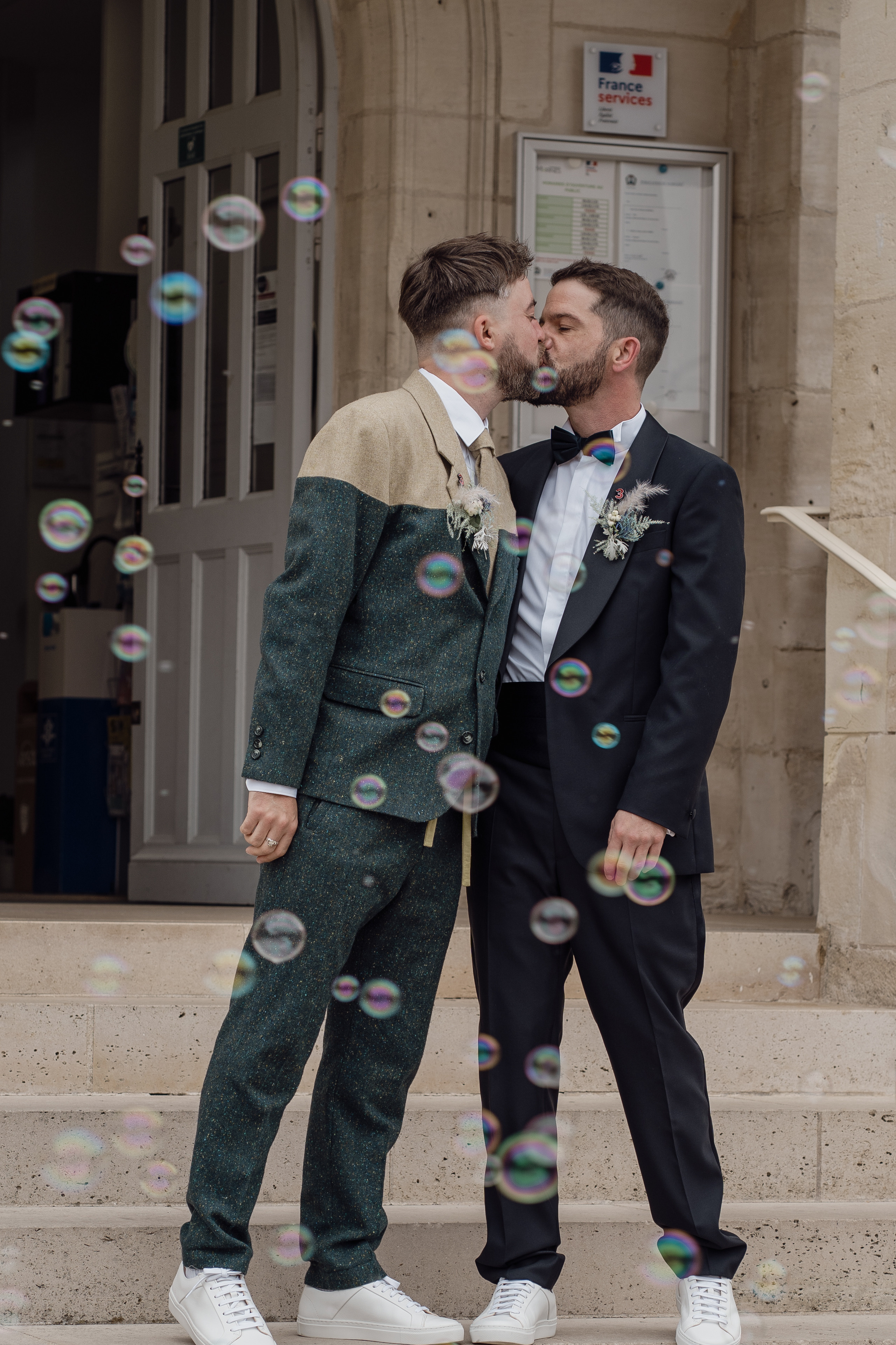 J & S. Weeding photographer / event / portrait