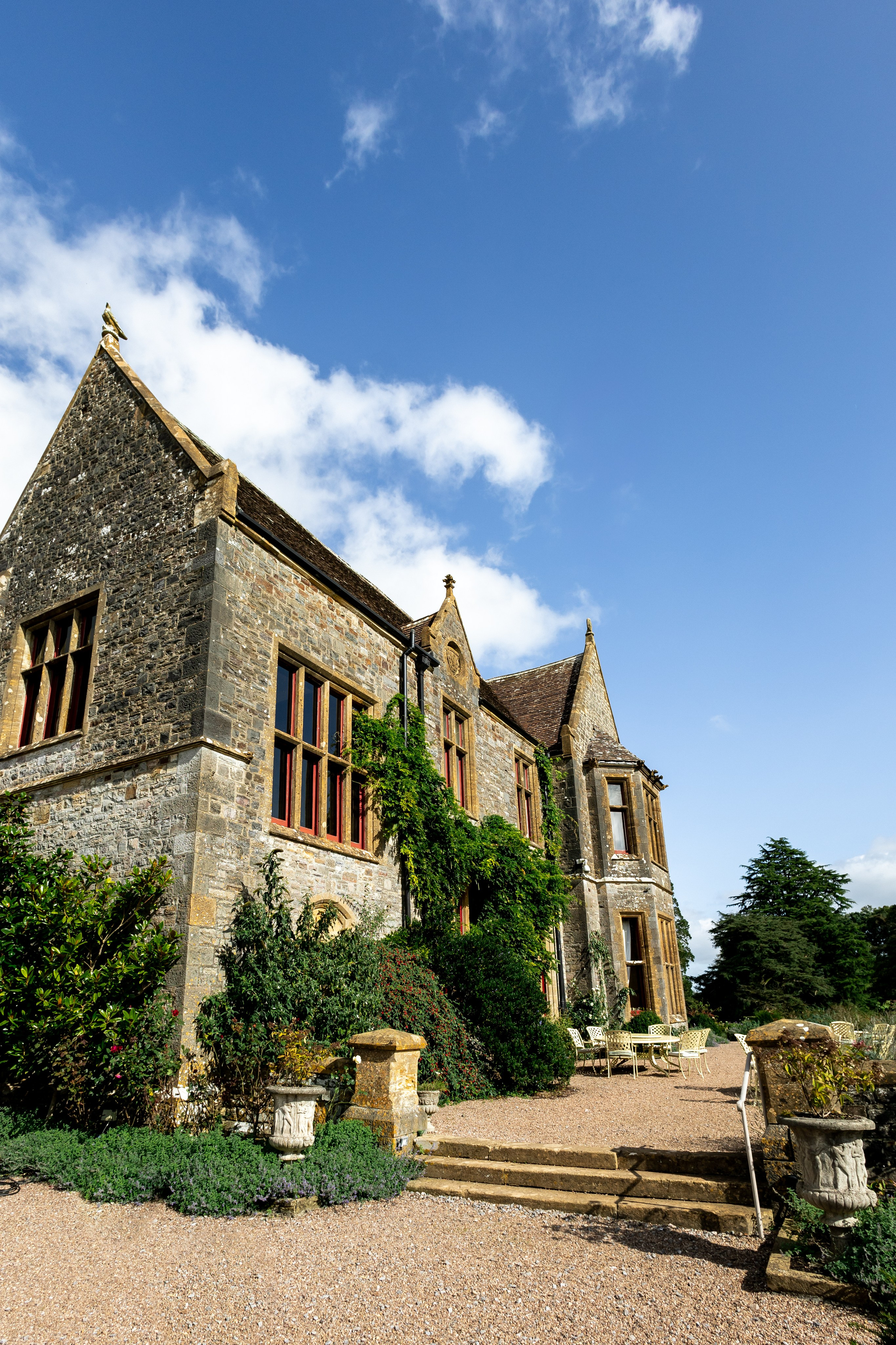 BobFest'23 in 2 days — TRUE LEGEND. September, 2023. Timeless Wedding & Event Photography — based London, working across Europe