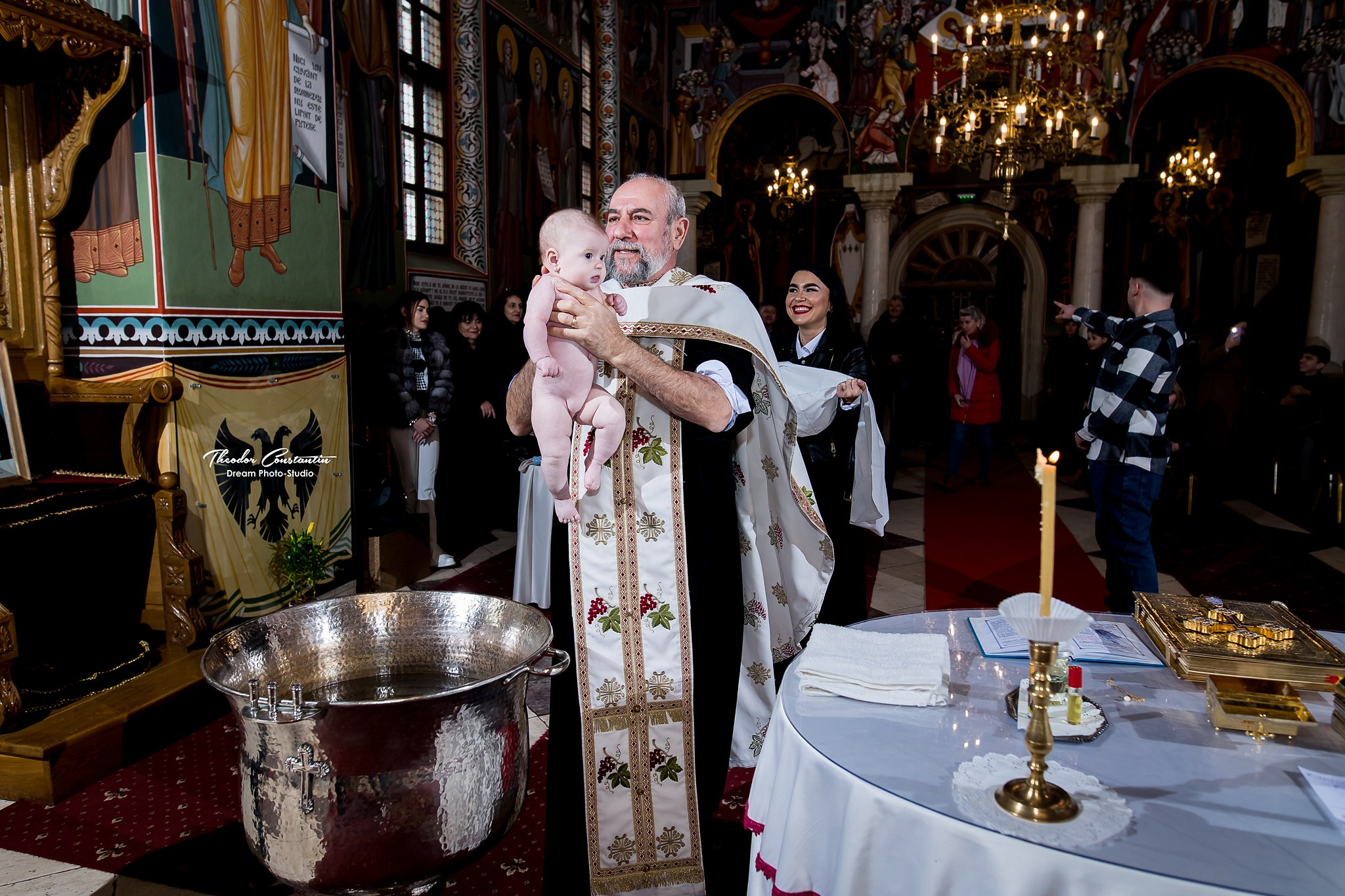 Botez. Dream Studio Galați – ședințe foto profesionale pentru familie, portrete și evenimente