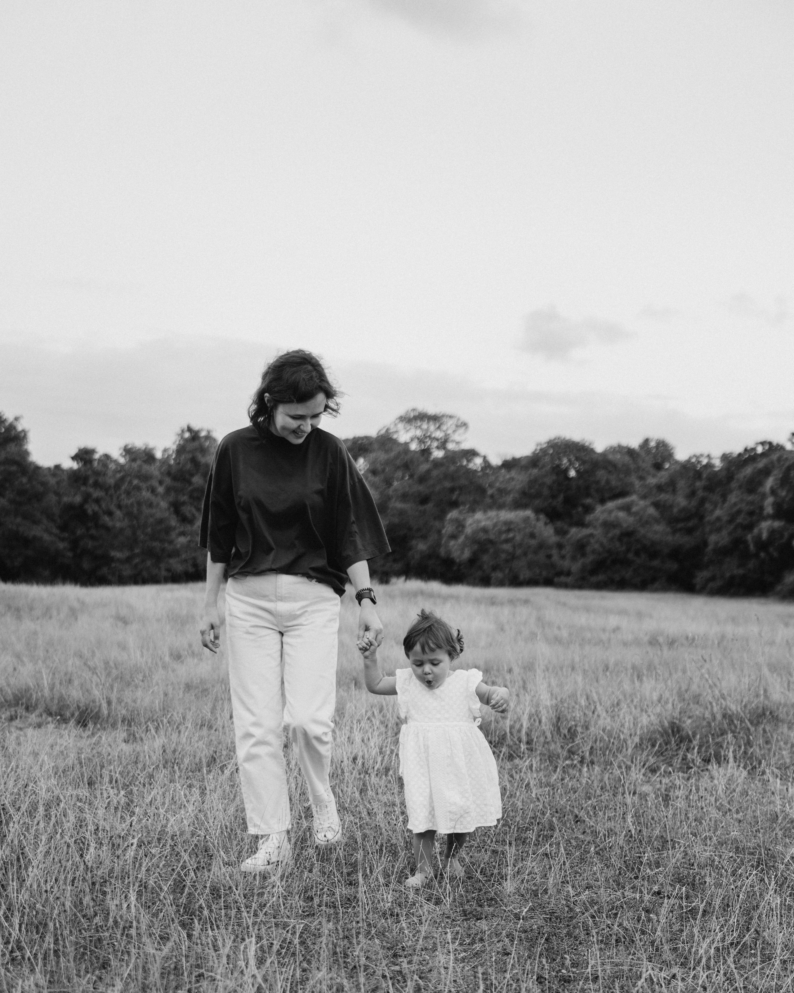 Milena with parents (Greenwich Park). Anastasia Klink, Photographer in London