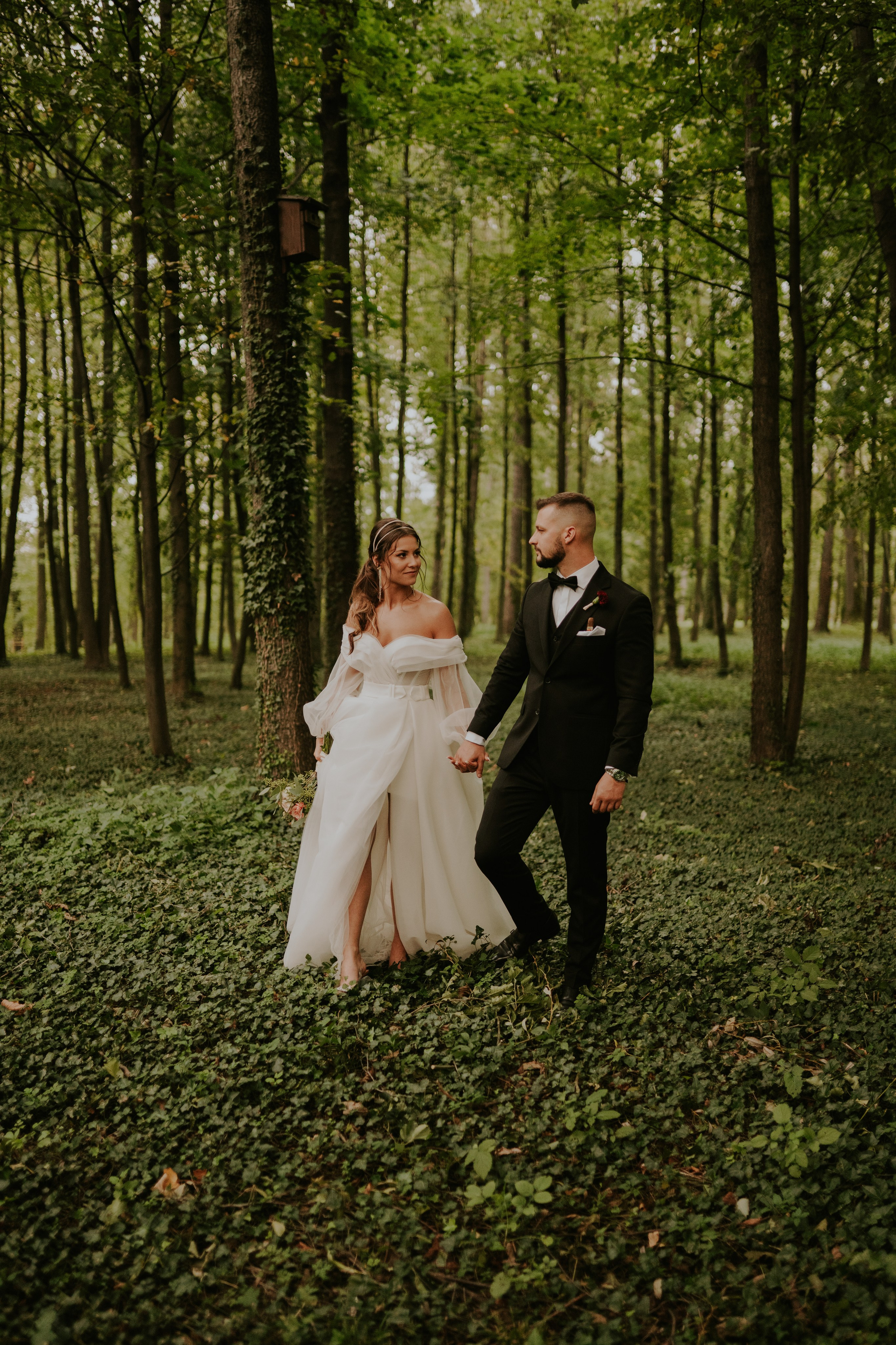 Sala Koralowa w Jaworzu: Opowieść o ślubie Nikoli i Kacpra. Karkowskafoto - fotografia miłości