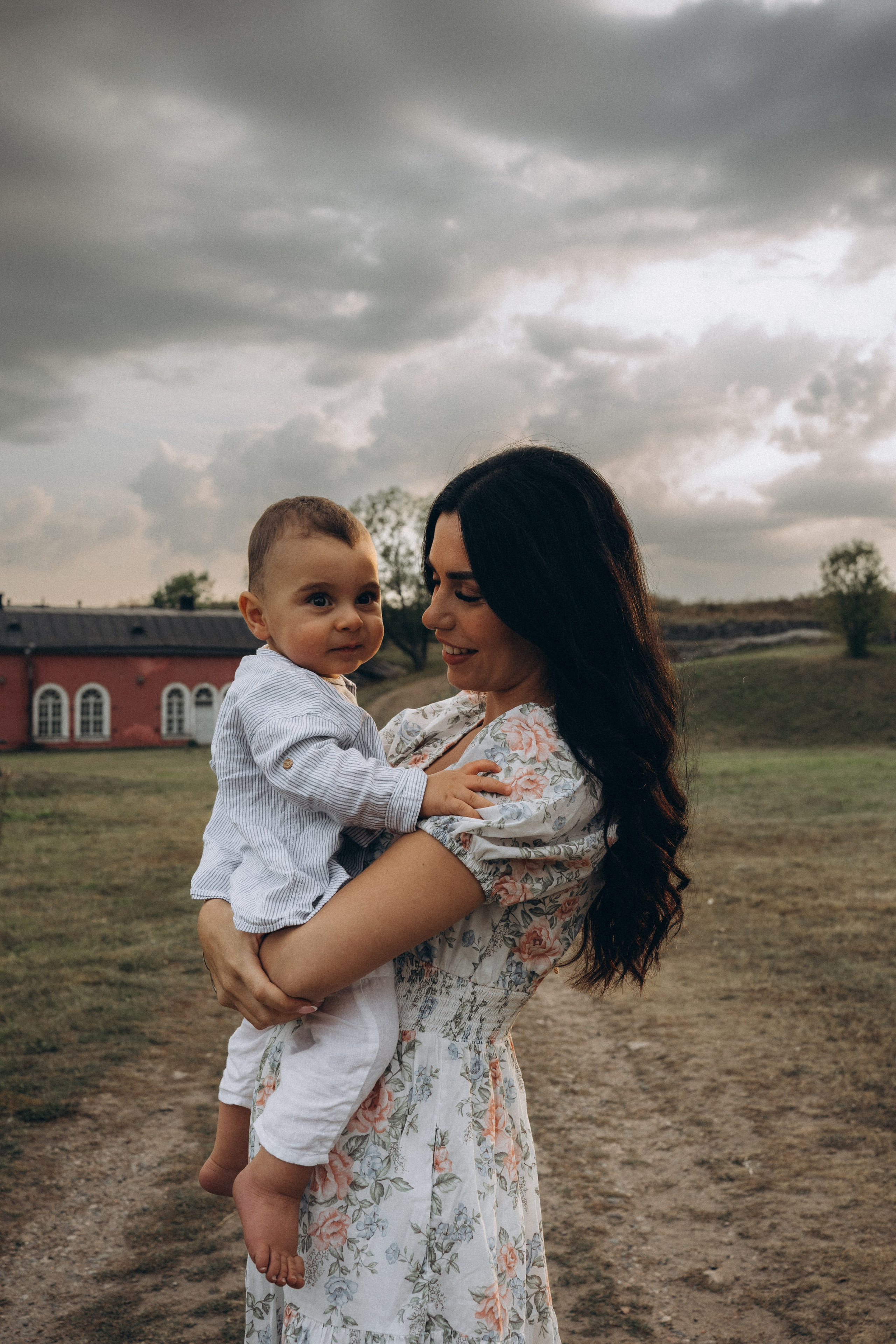 Summer. Wedding and portrait photographer in Helsinki Vickan O