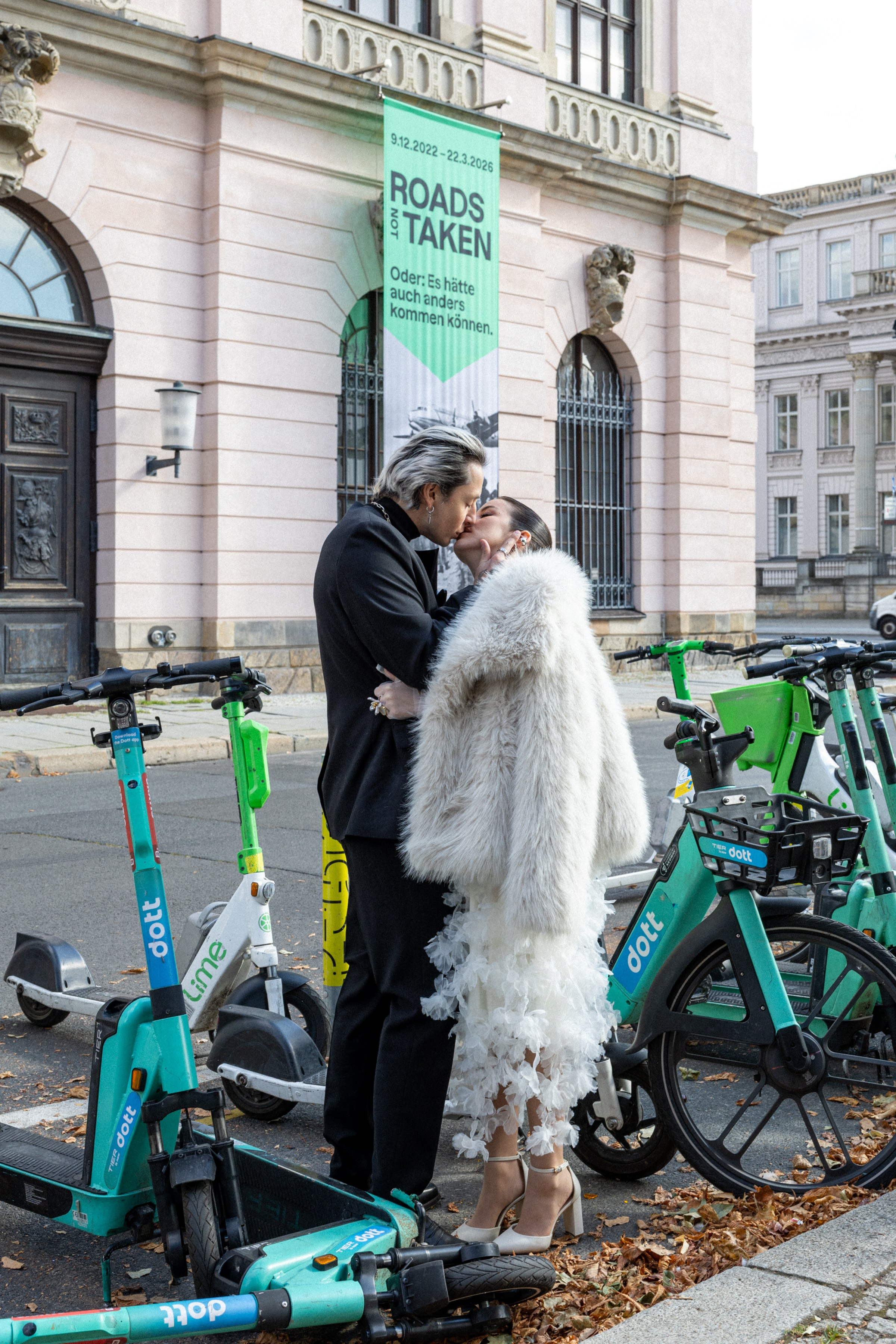 Zeitlose Eleganz: Ihre Hochzeit in Schwarz-Weiß. Hochzeitfotograf in Bielefeld