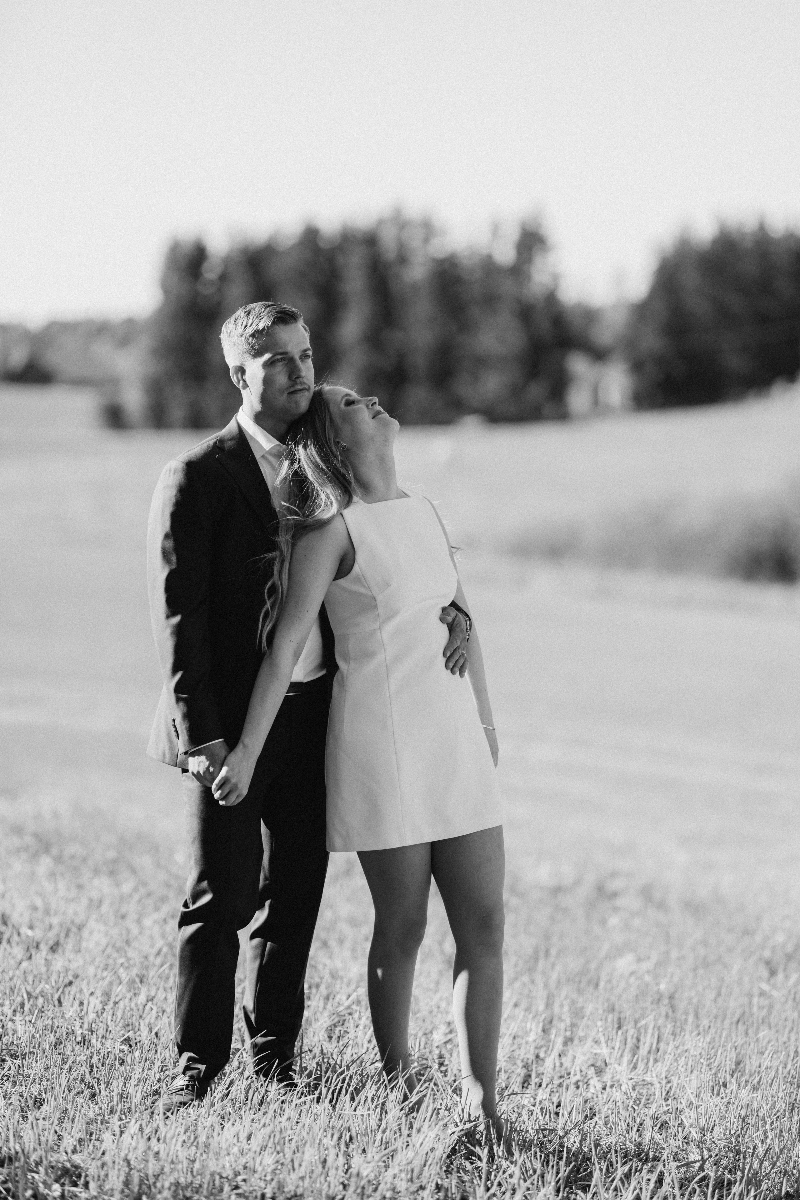 Wedding photo session in Pornainen. Wedding and portrait photographer in Helsinki Vickan O