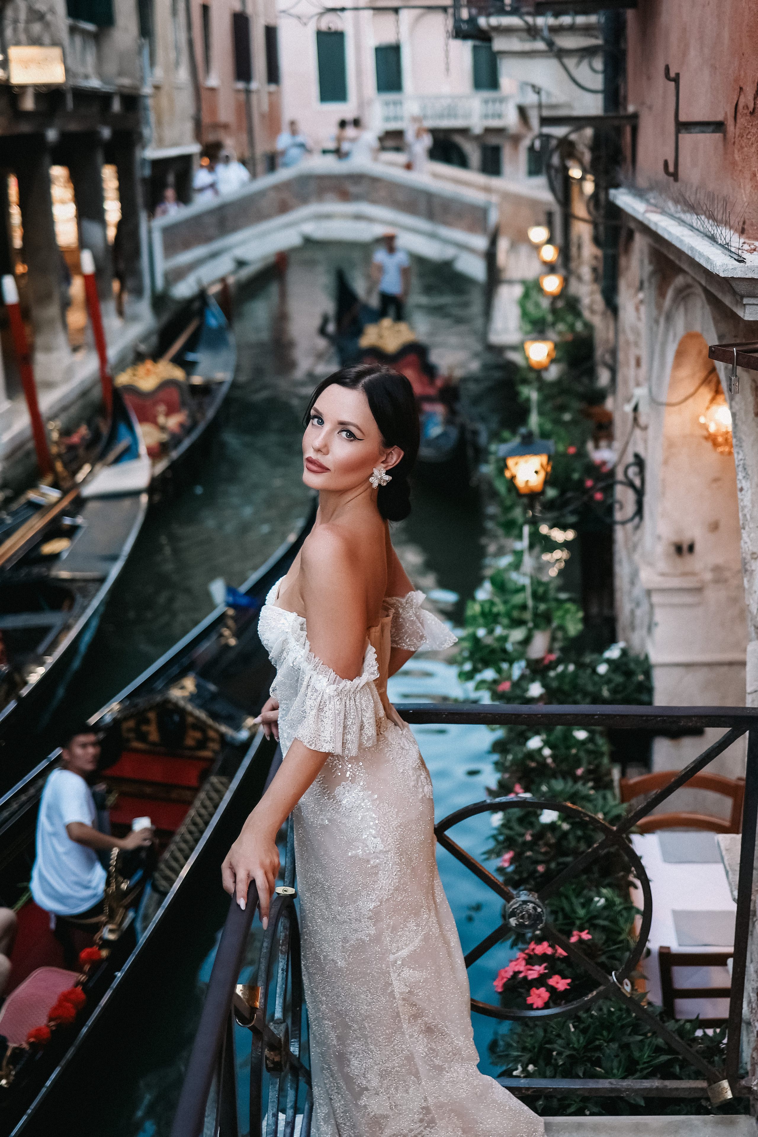 Post Wedding Photoshoot in Venice. Photographer in Venice, Viktoria Antonova
