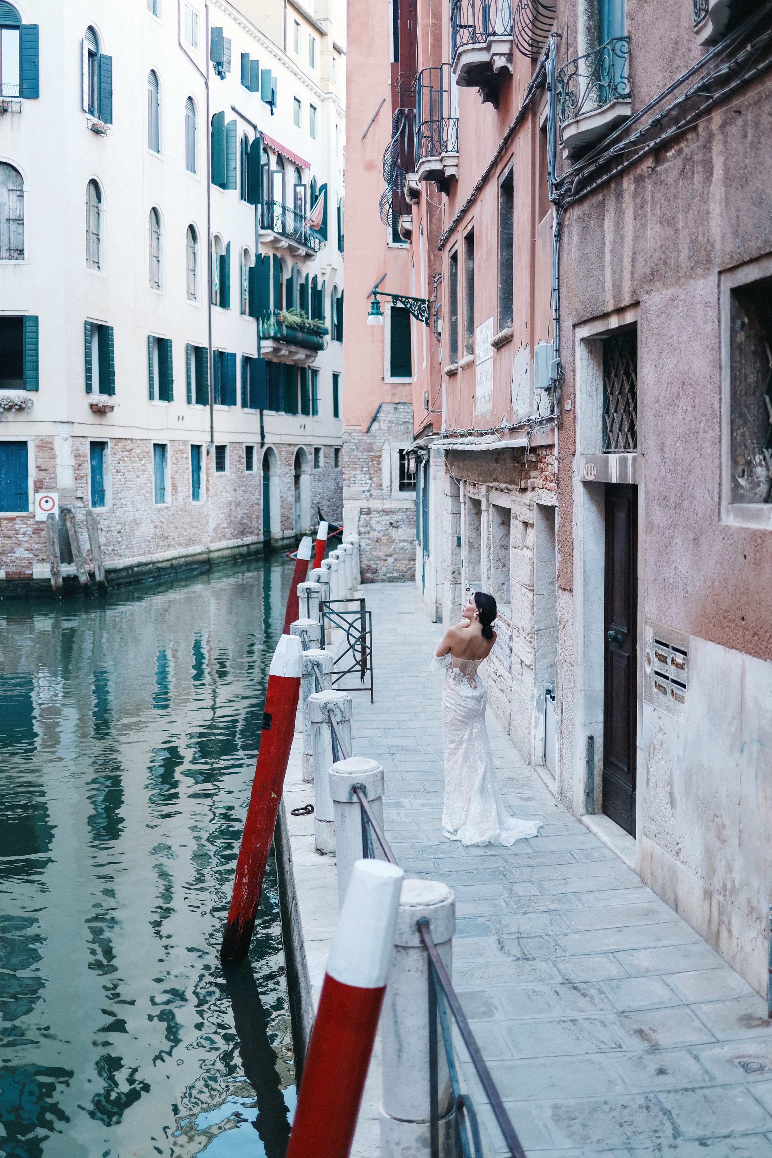Post Wedding Photoshoot in Venice. Photographer in Venice, Viktoria Antonova