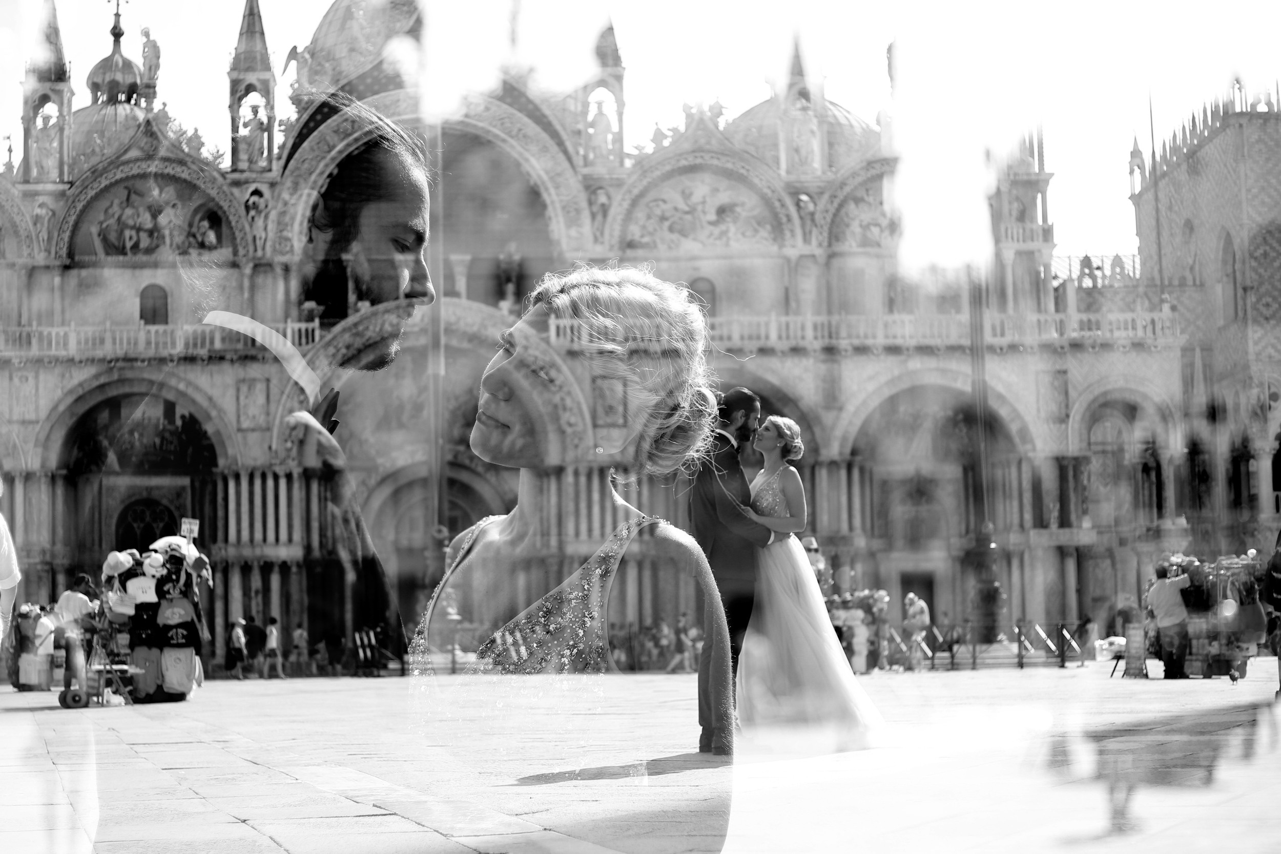 Venice elopement. Photographer in Venice, Viktoria Antonova