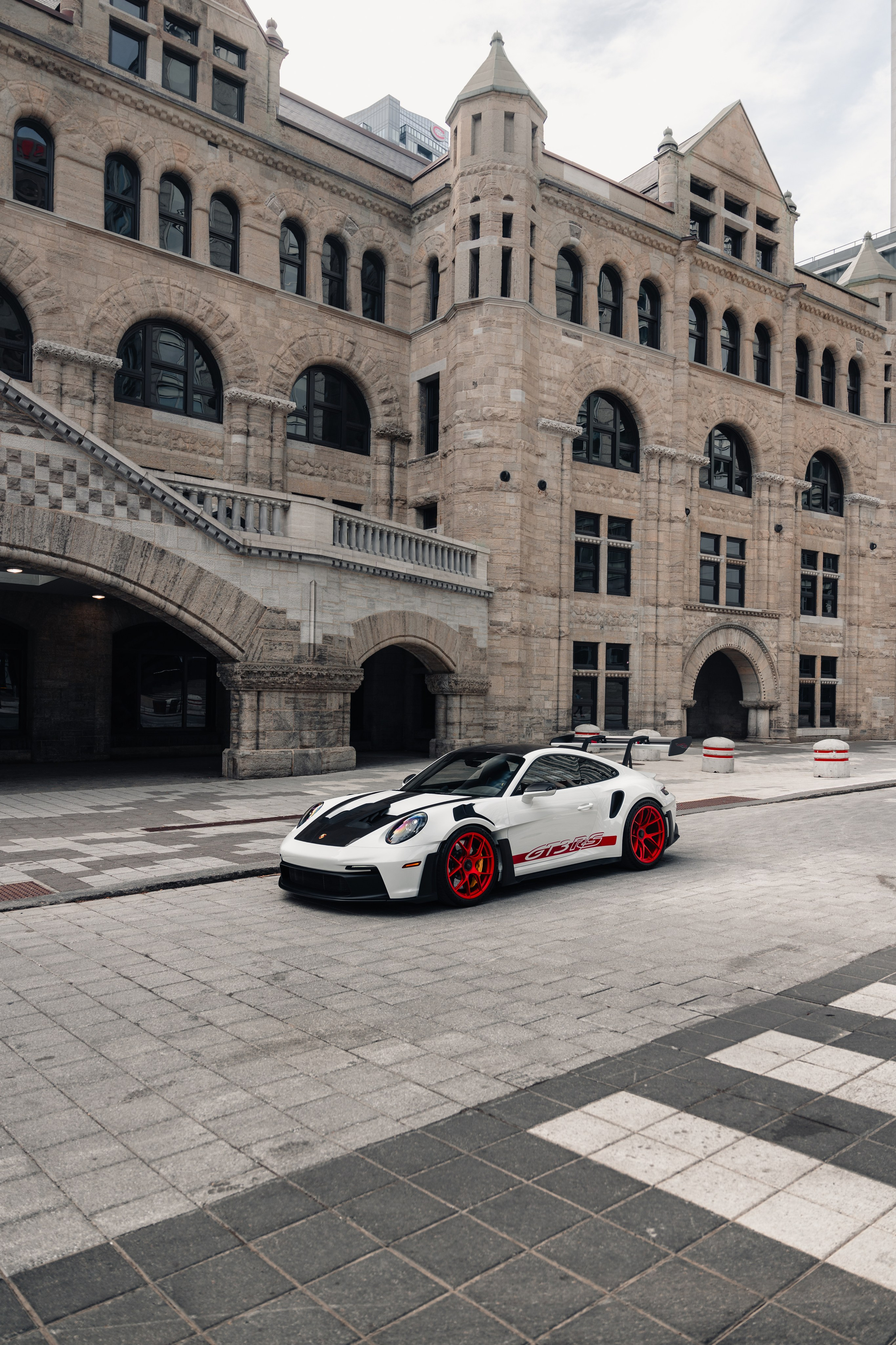 Porsche 992 GT3RS. Photographer in Paris — Vitalii Motruk