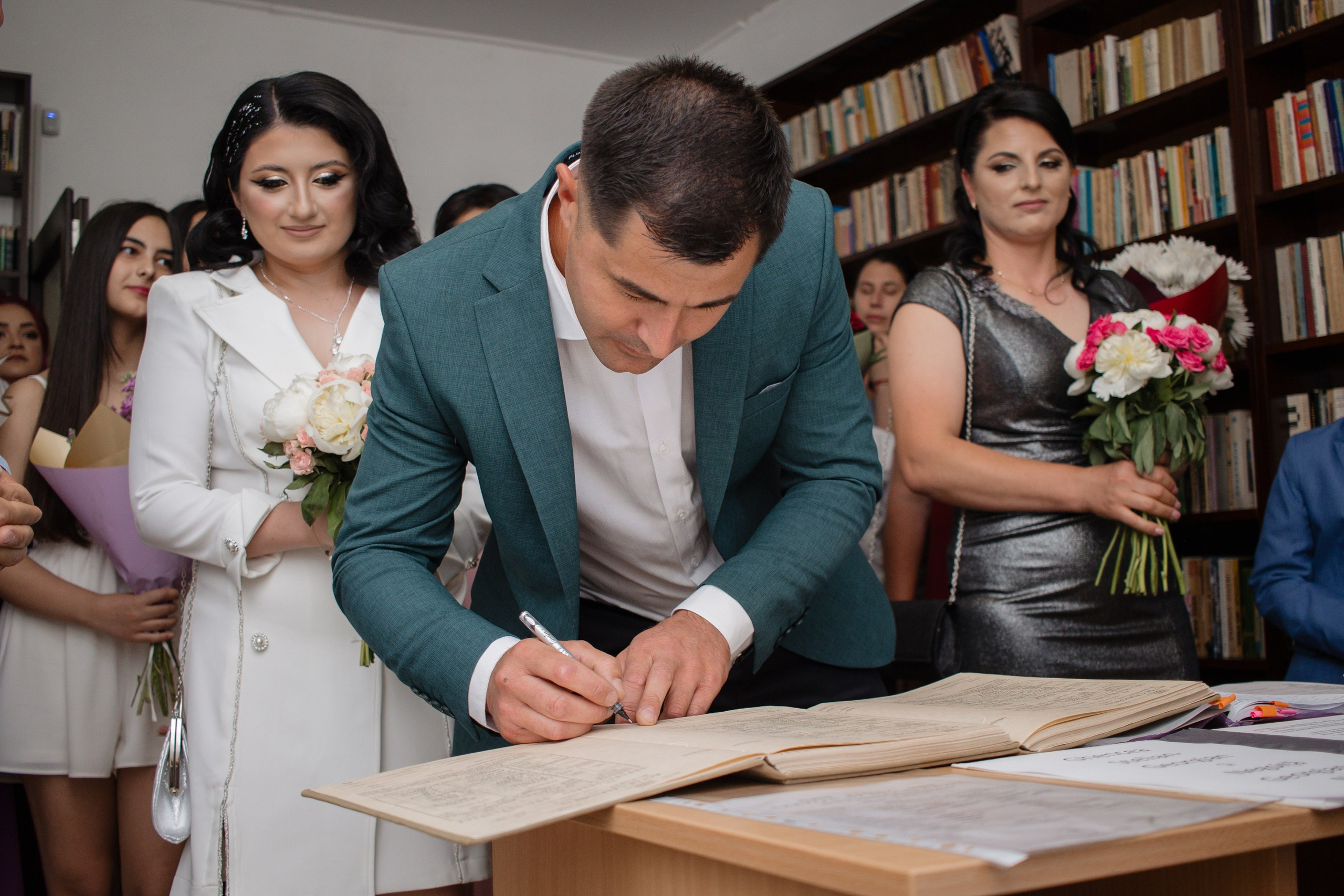 Nadia & George. Fotograf si videograf — evenimente si studio