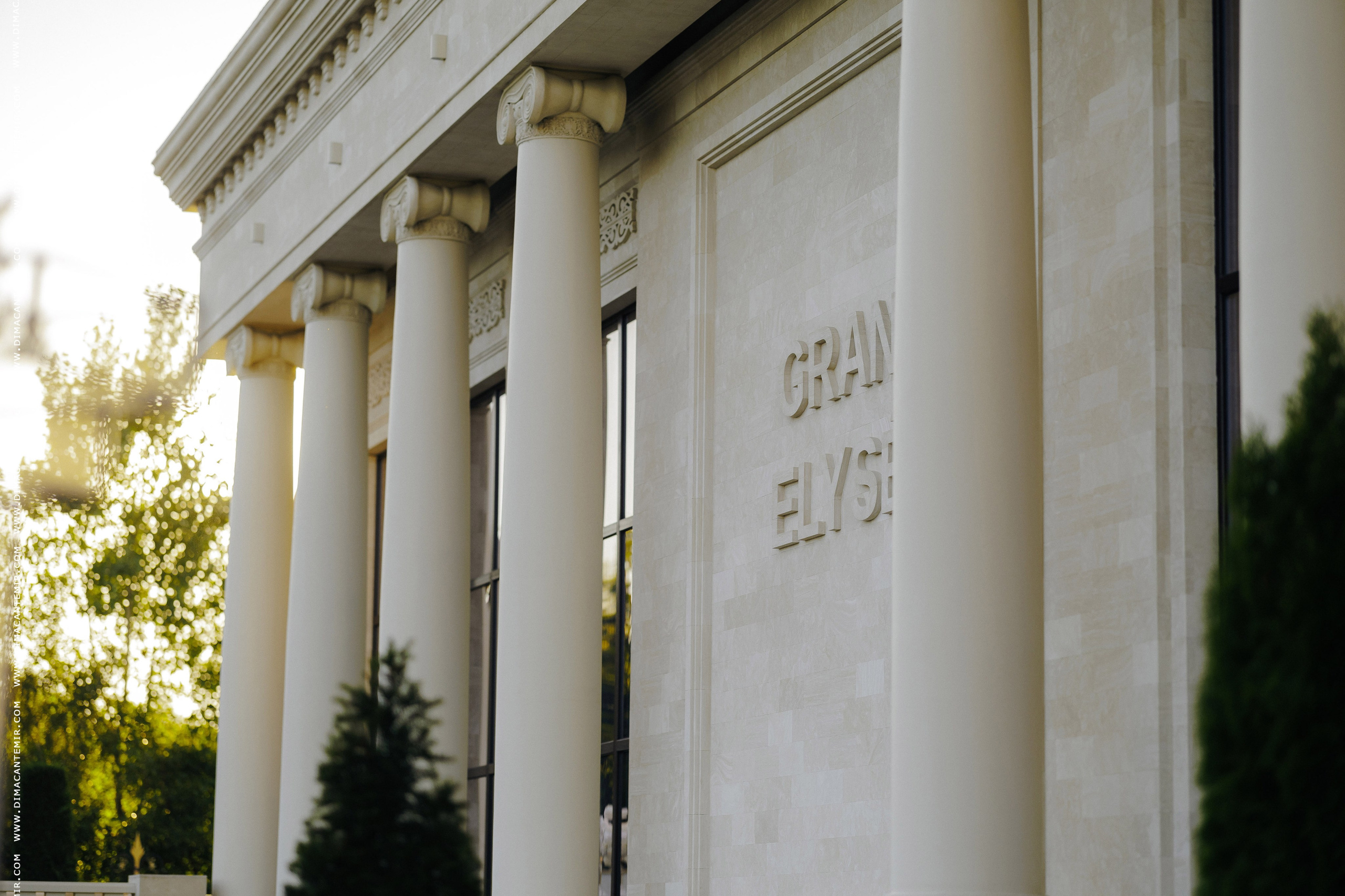 MIHAIL + SABINA | Grand Élysée. Fotograf de nuntă în Chisinau, Moldova. Poze și Video Comerciale