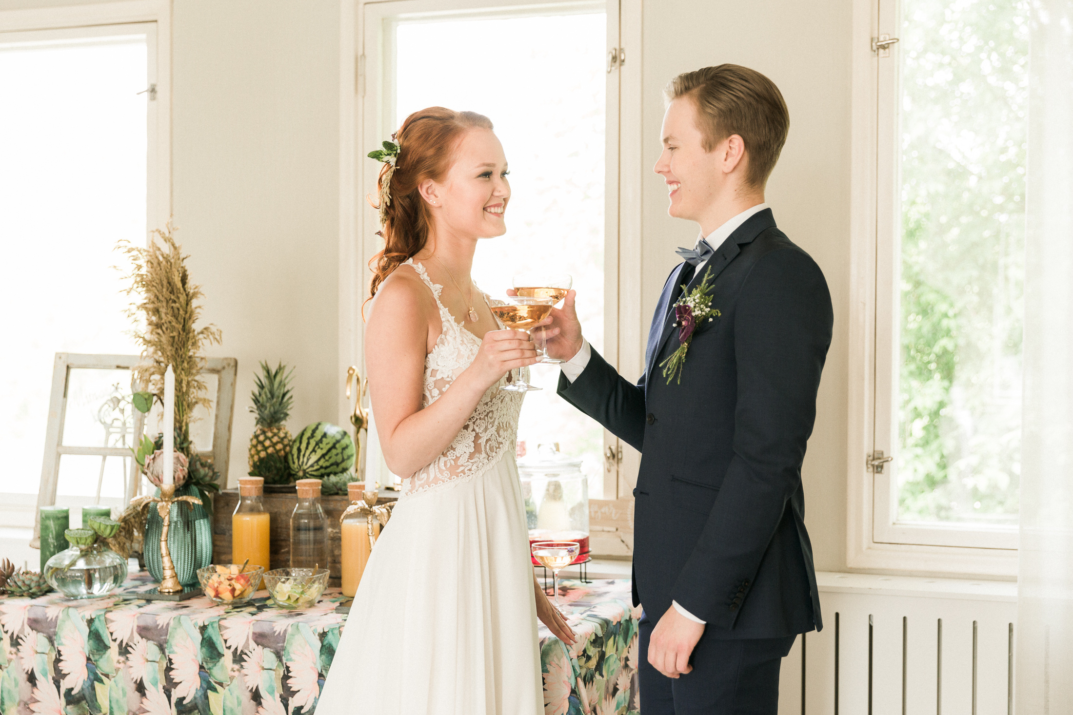 Stailattu kuvaus, Soutupaviljonki, Trooppiset häät