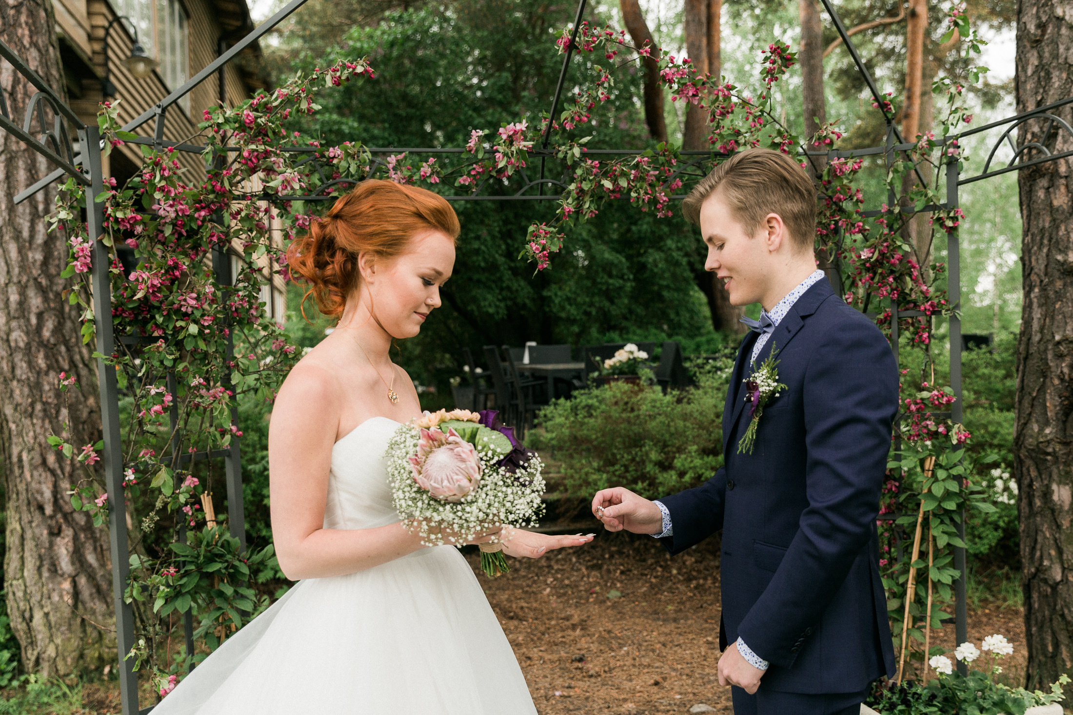 Soutupaviljonki, Stailattu kuvaus, Rantateemahäät