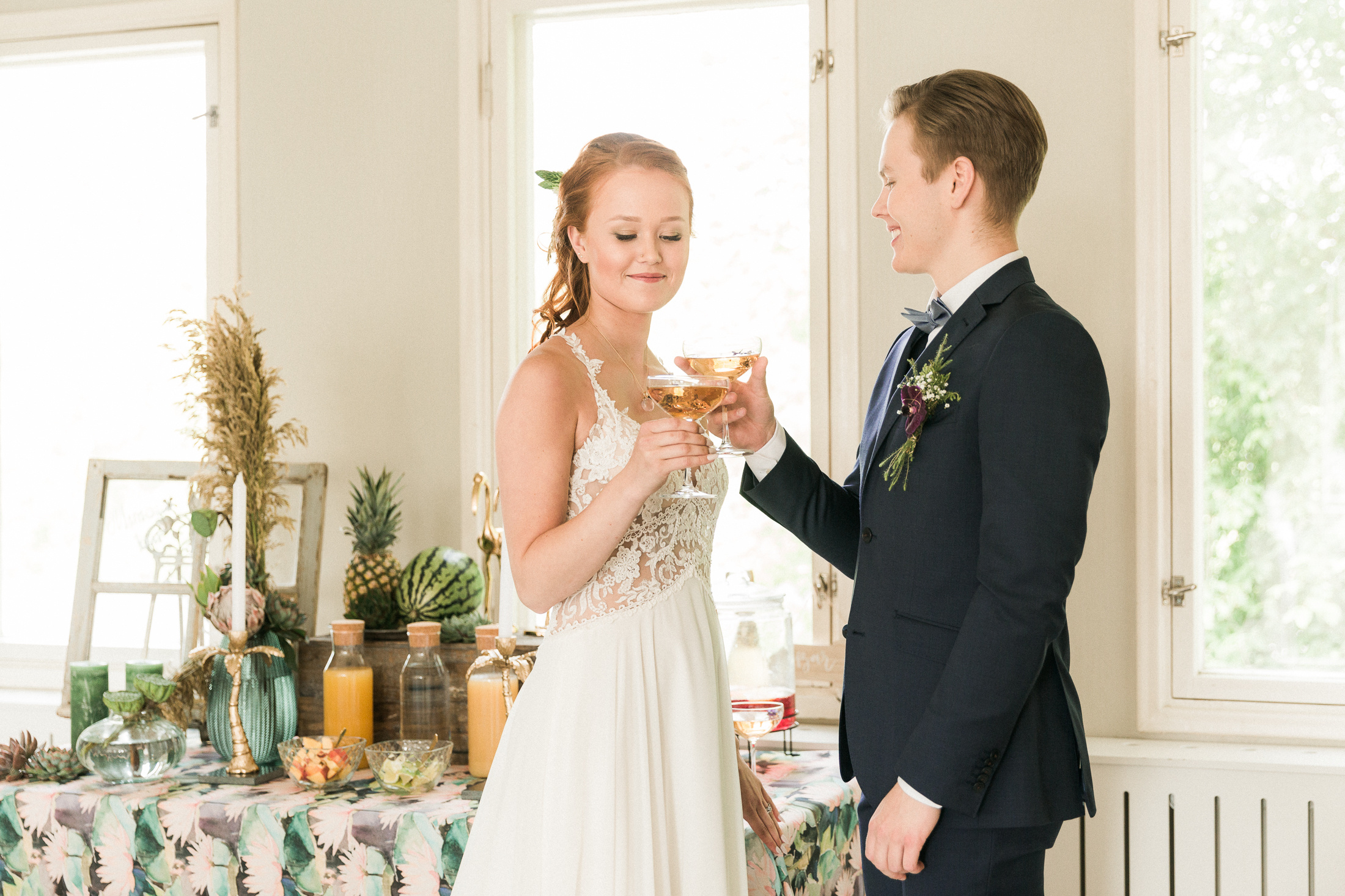 Stailattu kuvaus, Soutupaviljonki, Trooppiset häät