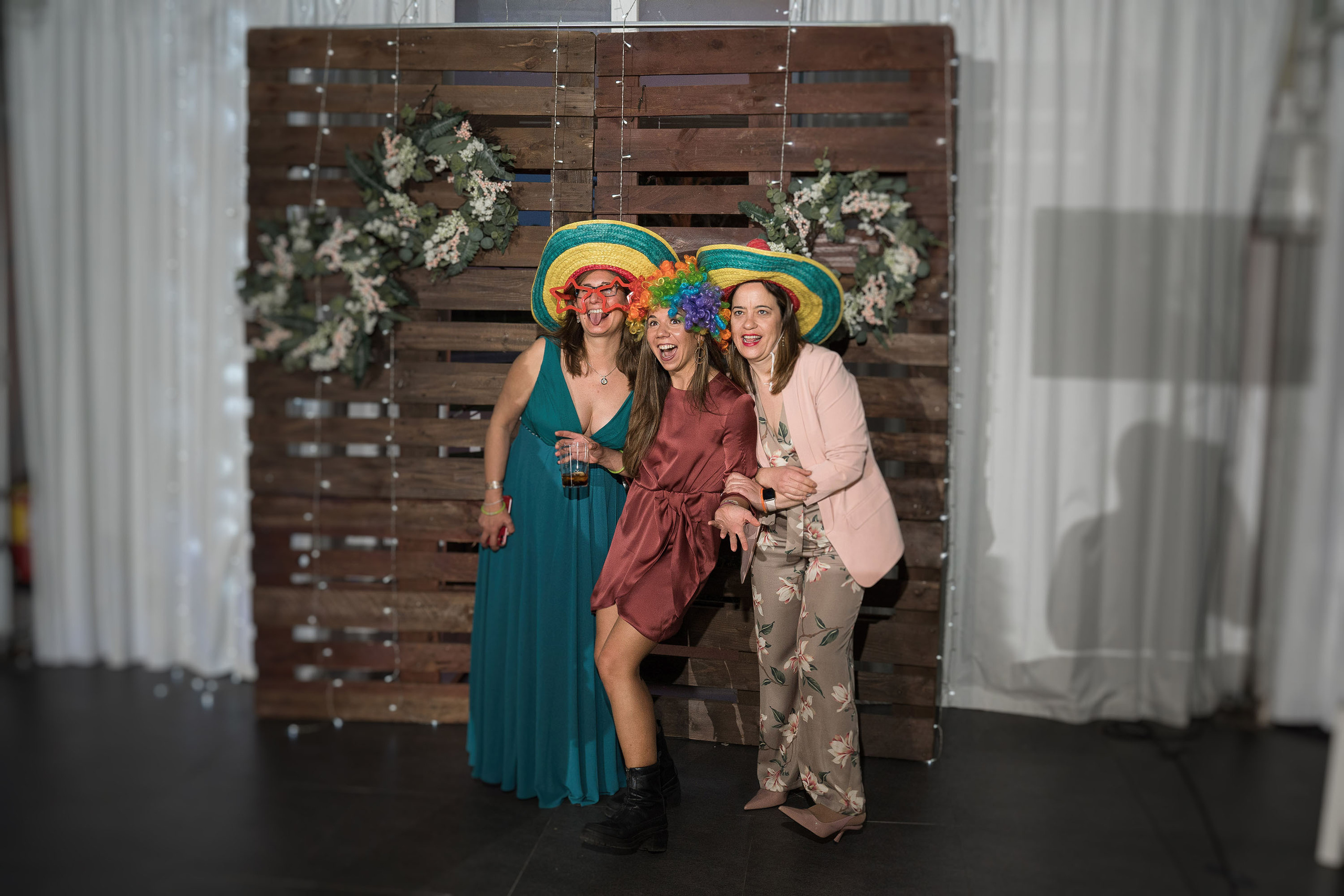 Loreto & Marc - Boda Los Jardines Del Canal en Almudévar. PIXLOVE - Fotógrafos de bodas Huesca Pirineos Zaragoza